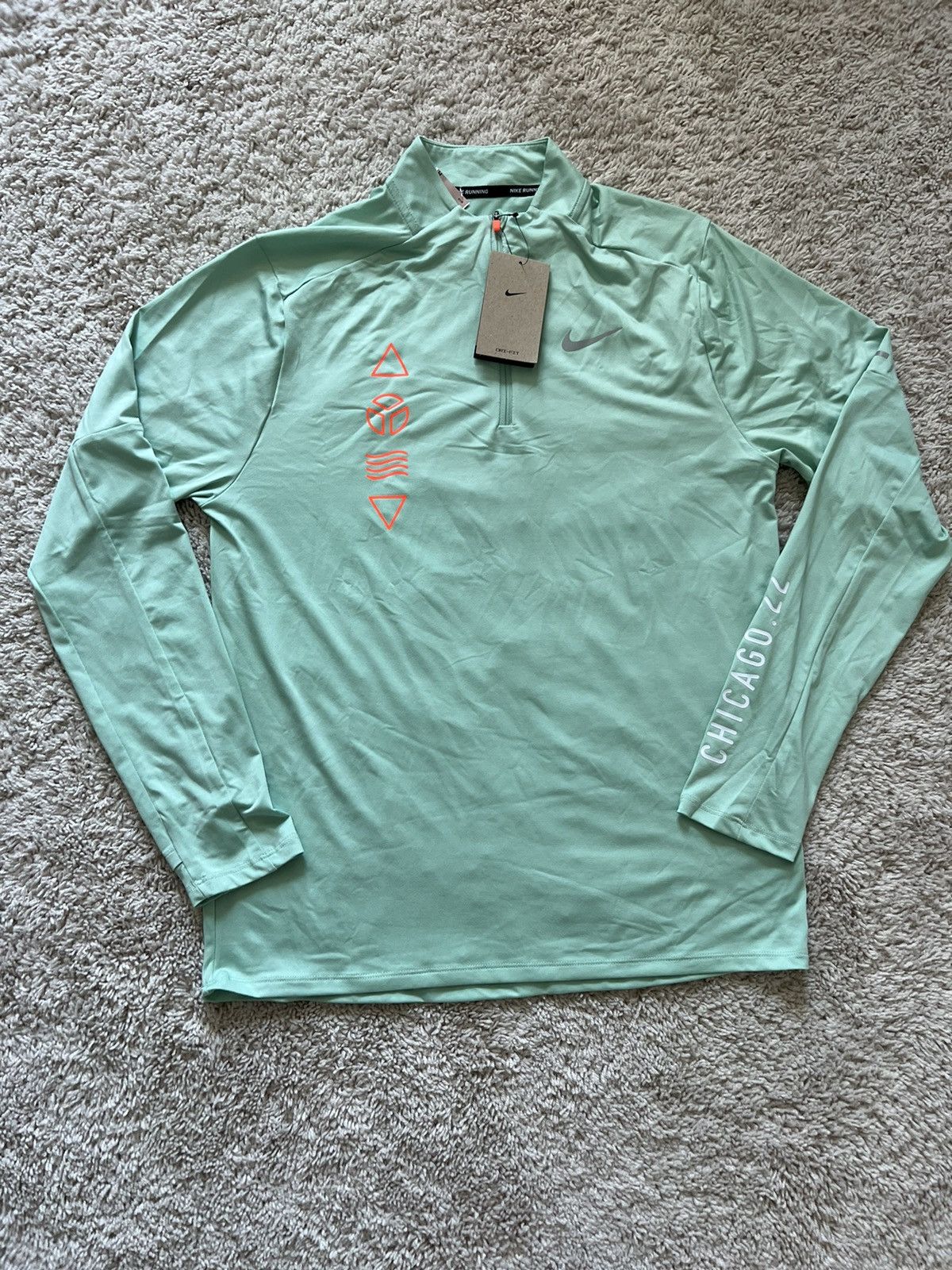 Nike Nike Chicago Marathon 2022 1/4 Zip Running Pullover Green Size US M / EU 48-50 / 2 - 6 Thumbnail