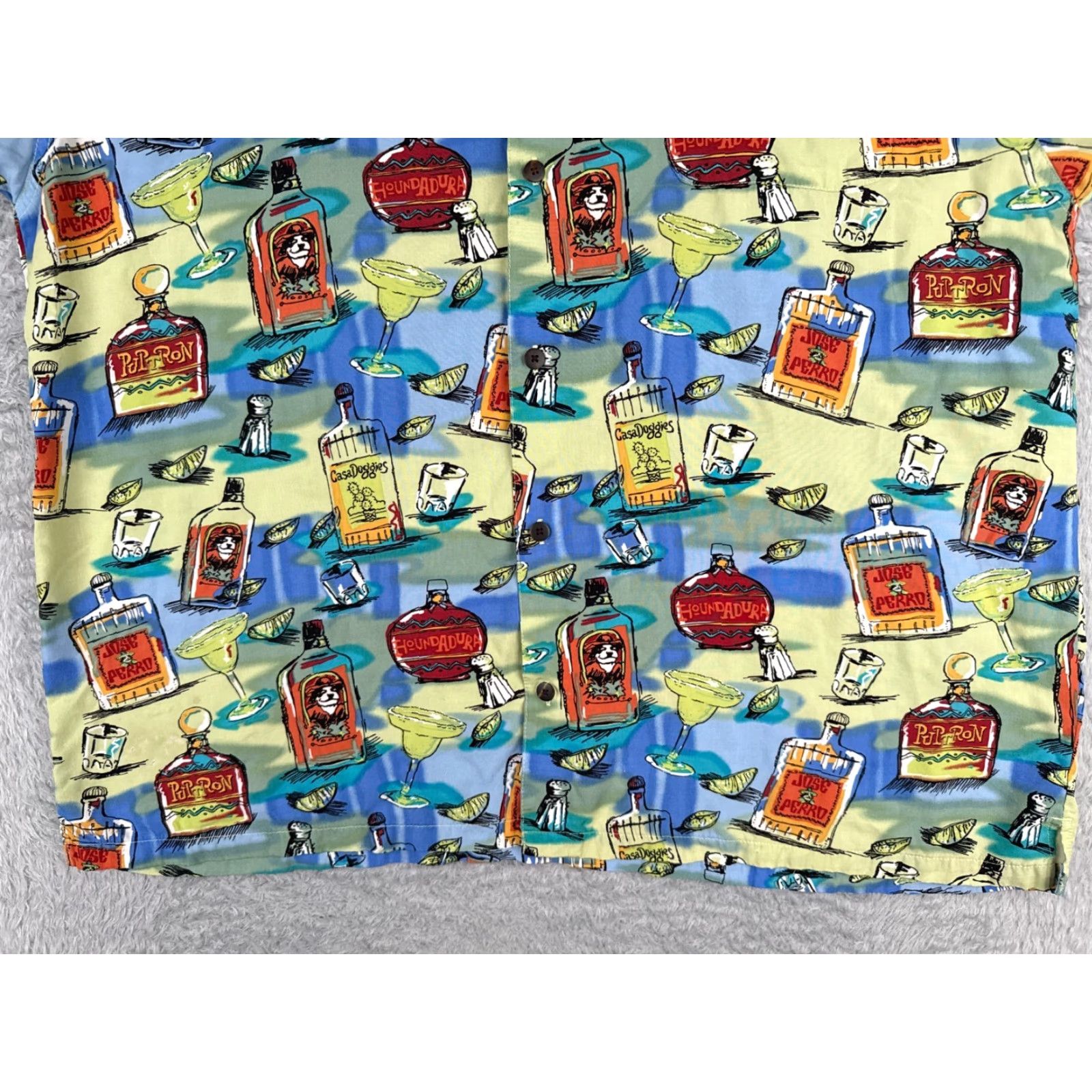 Big Dogs Shirt Adult 2XL XXL 100% Rayon Blue Green Fruits Cocktails Hawaiian