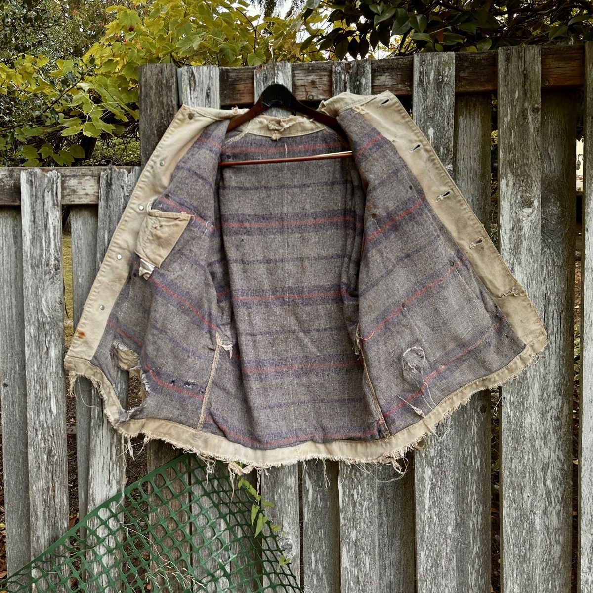 Carhartt × Vintage 70s Thrashed Carhartt miner Homeless Chore Coat Boro Crash Size US L / EU 52-54 / 3 - 19 Thumbnail