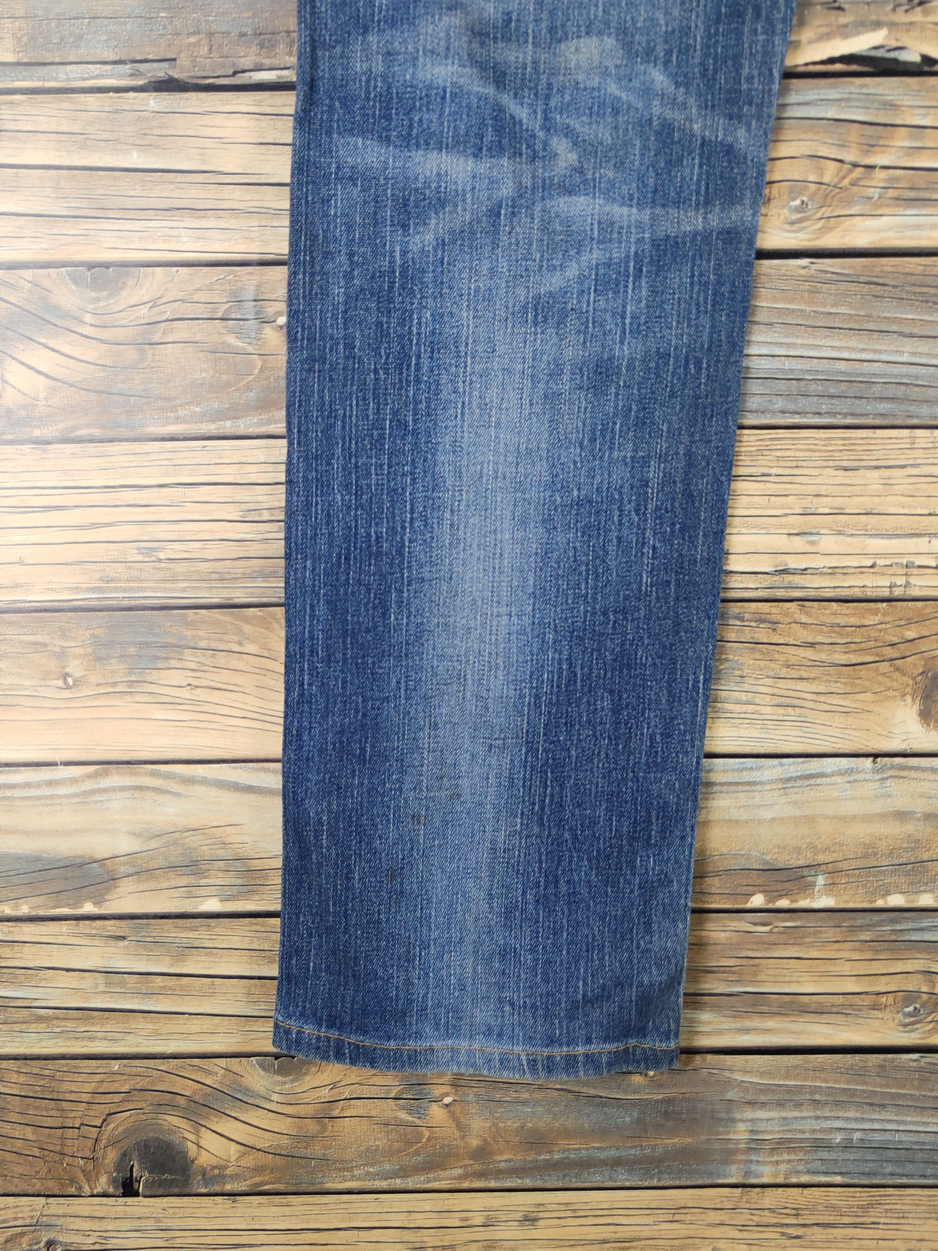 Japanese Brand Uniqlo Blue Distressed Ripped Jeans #W1307 Size US 33 - 9 Thumbnail