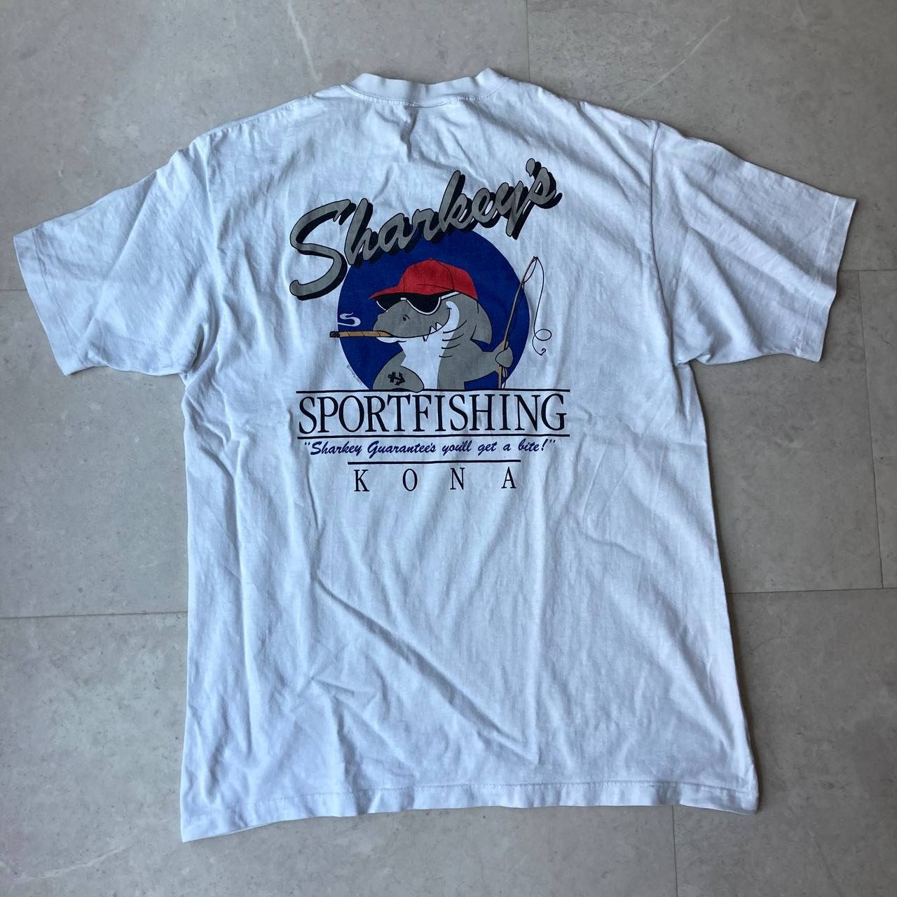 Vintage Vintage Shark Hawaii Fishing Sport Funky Tee Size US L / EU 52-54 / 3 - 1 Thumbnail