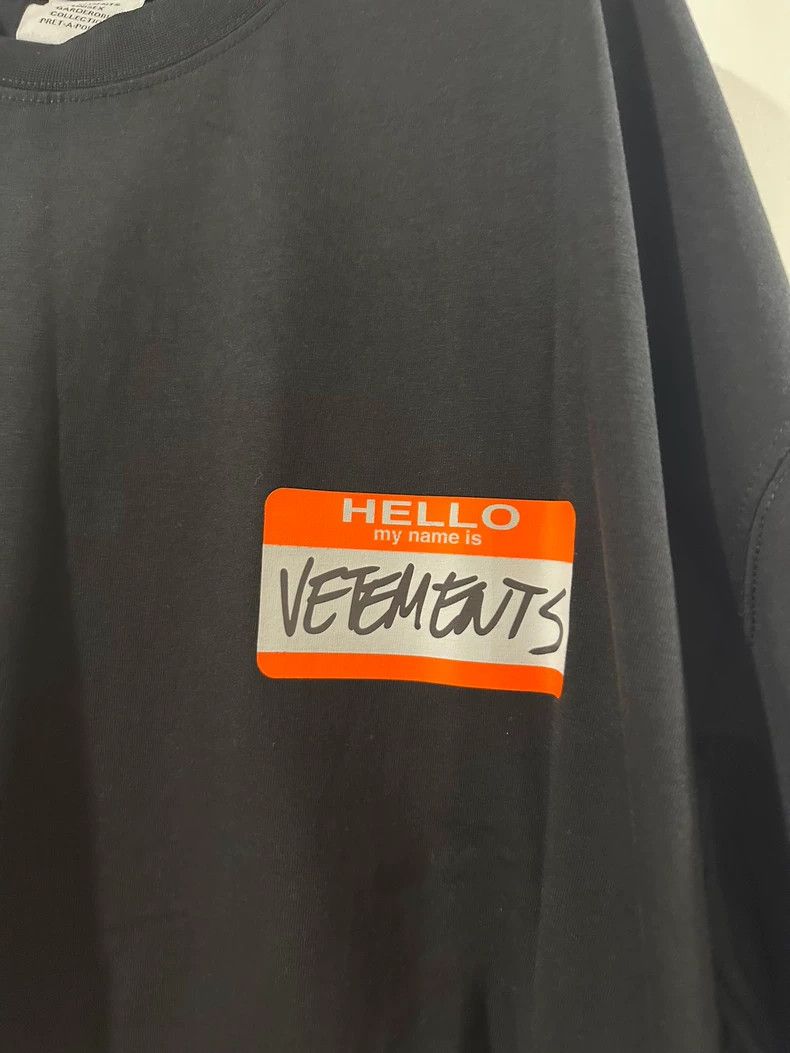Vetements vetements Logo nameplate short sleeve 2501-Nextarrow Size US S / EU 44-46 / 1 - 2 Thumbnail