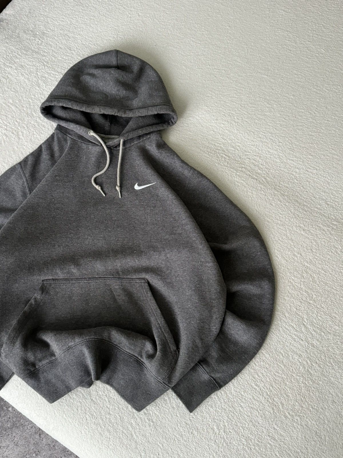 Nike × Vintage Vintage Nike Y2K oversized grey basic sweatshirt Size US M / EU 48-50 / 2 - 6 Thumbnail