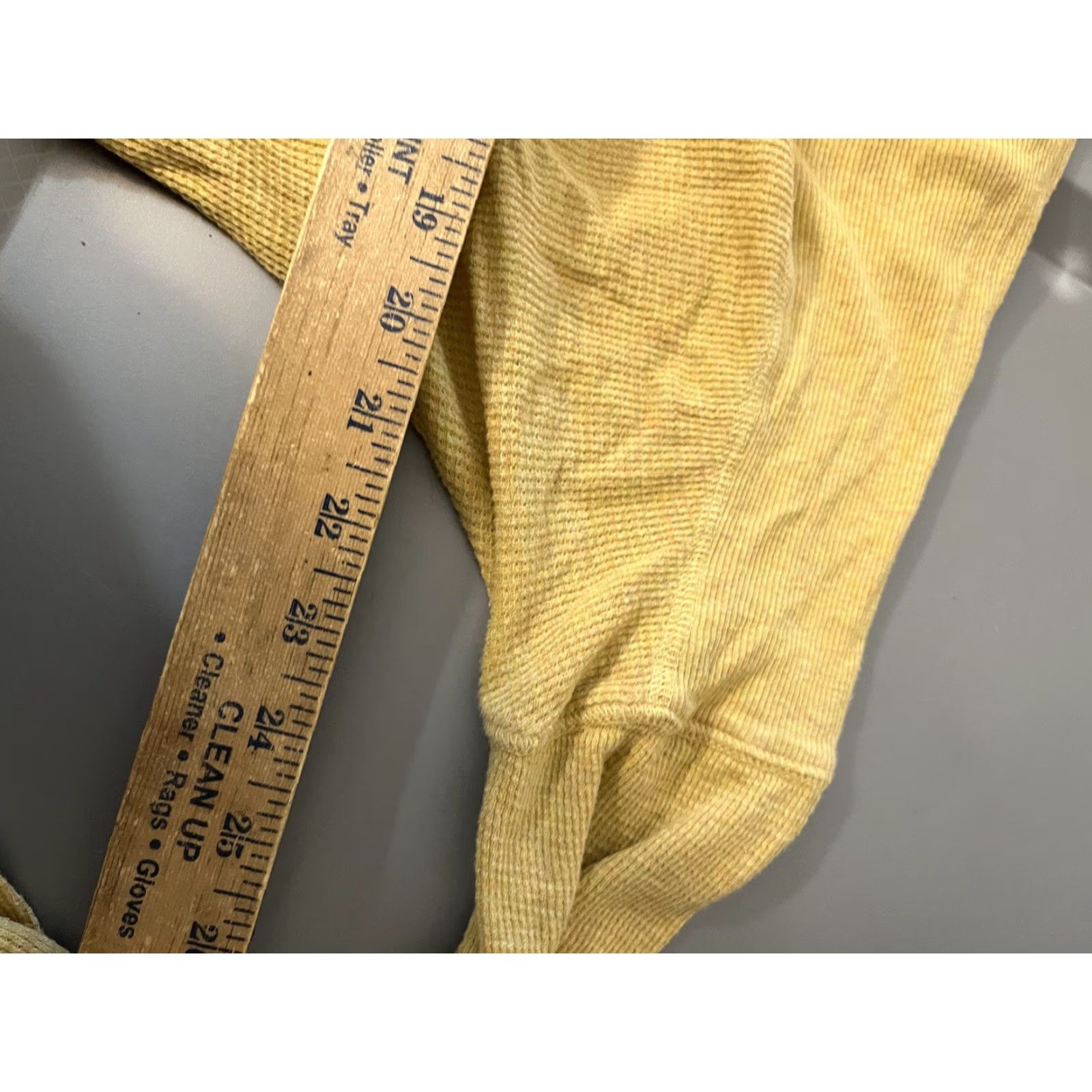 American Eagle Outfitters VINTAGE American Eagle Womens S Yellow Button-Up Long Sleeve Henley Thermal Knit Shirt Size S / US 4 / IT 40 - 5 Thumbnail