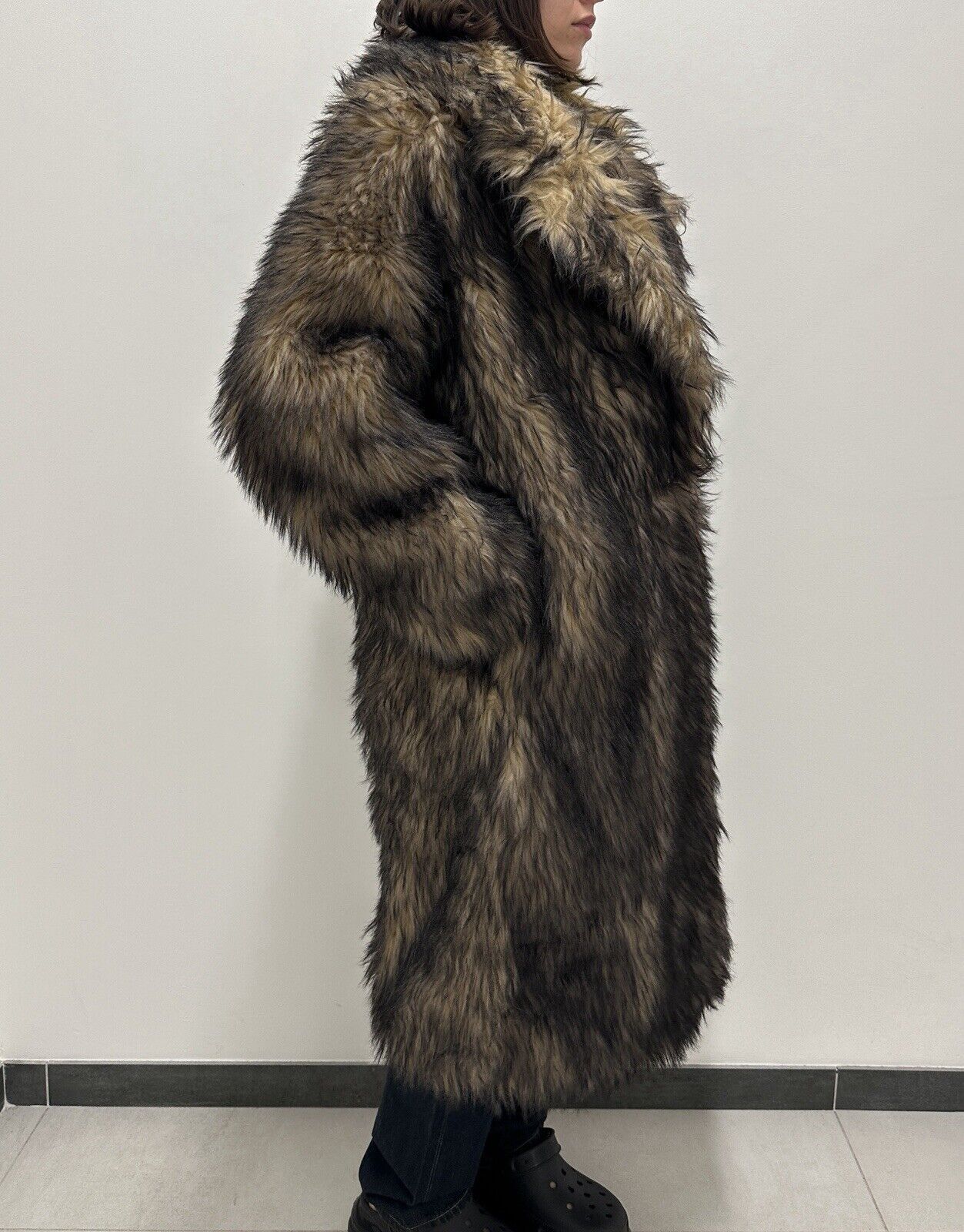 H&M × Paco Rabanne Paco Rabane H&M Faux Fuzzy Fur Long Coat Rare Size S / US 4 / IT 40 - 8 Thumbnail