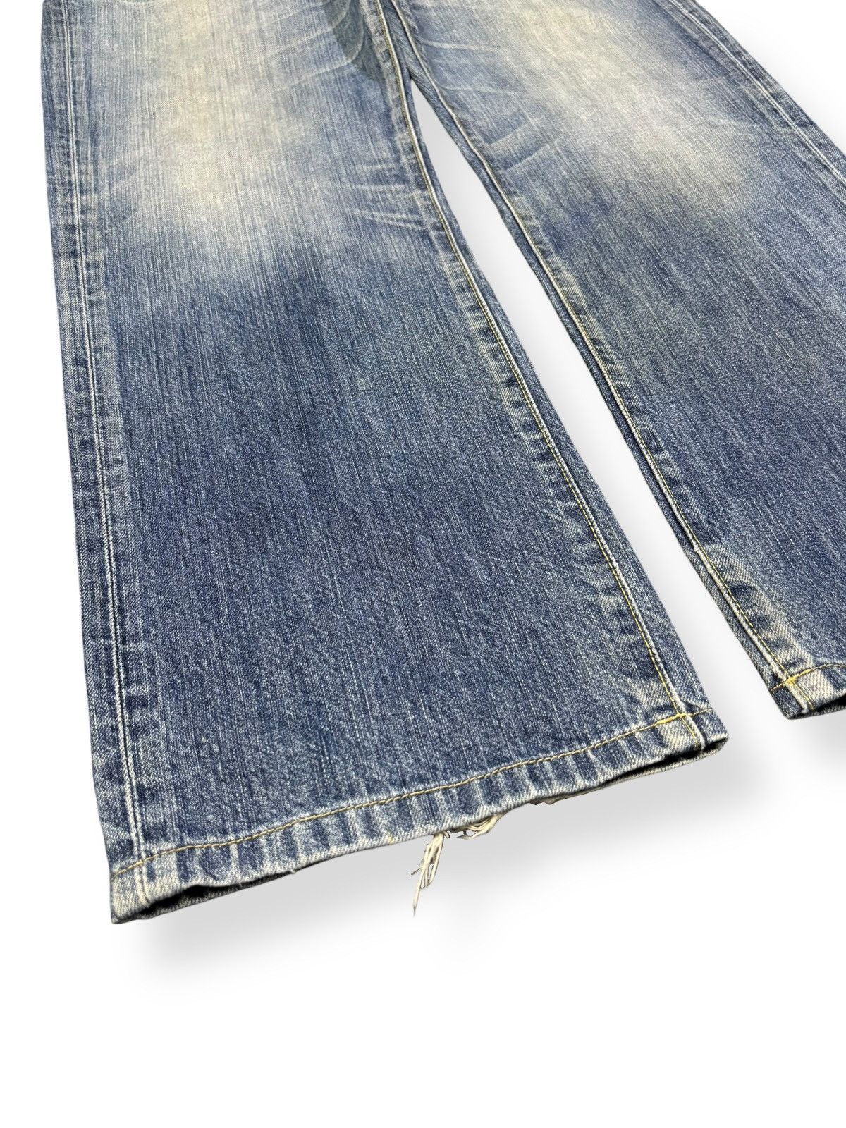 Undercover × Uniqlo Vintage Japanese Brand Uniqlo S002 Blue Wash Faded Jeans Size US 36 / EU 52 - 6 Thumbnail