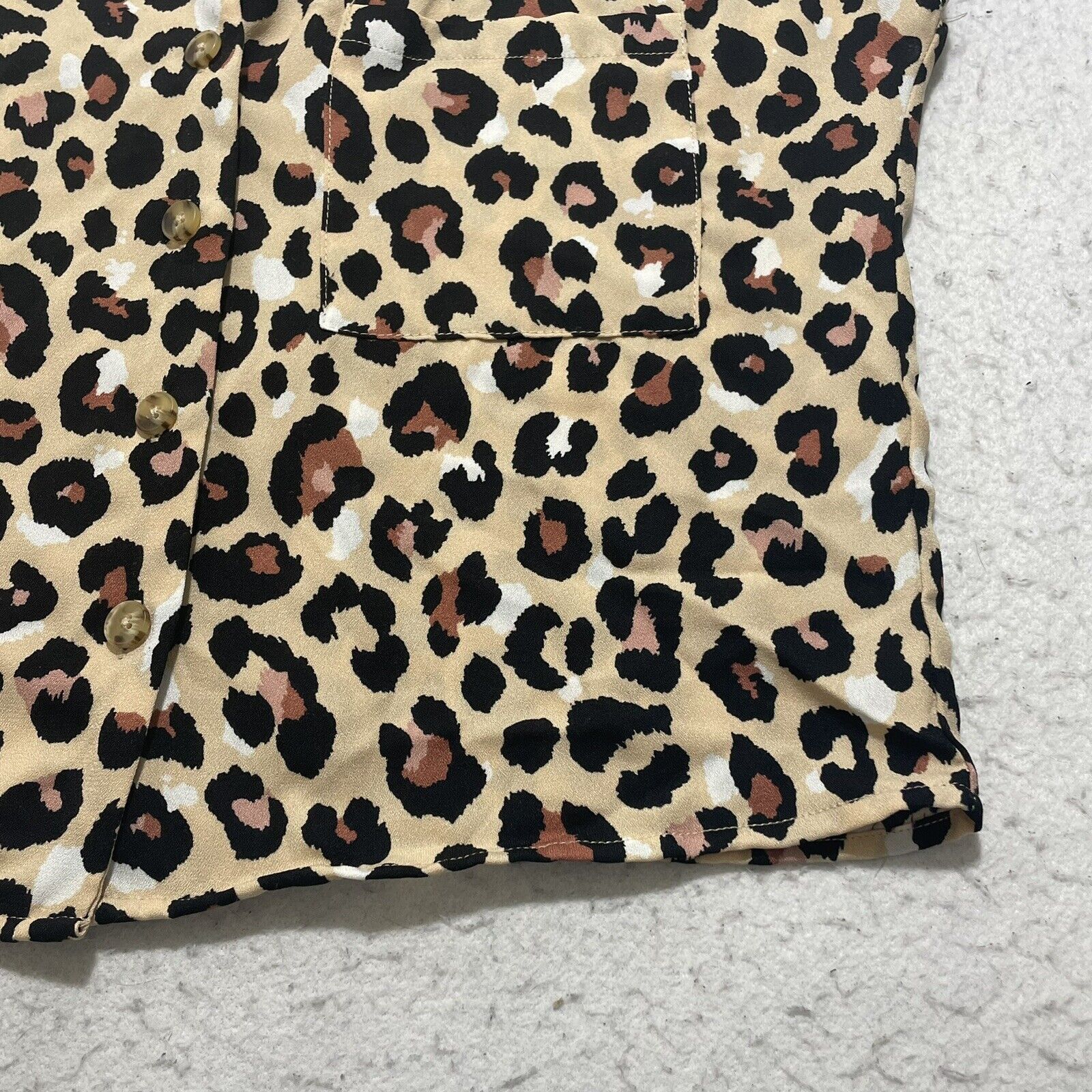 Other Paper Crane Cheetah Print Button Front Short Sleeve Collared Size M / US 6-8 / IT 42-44 - 2 Thumbnail