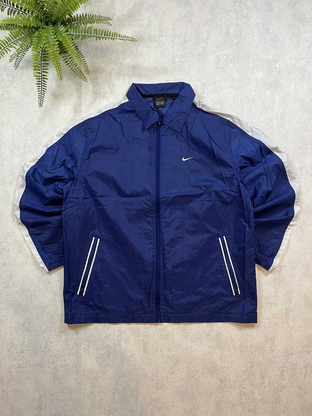 Nike × Vintage 90s Nike Swoosh Vintage Y2K Oversized Nylon Retro Jacket Size US M / EU 48-50 / 2 - 1 Thumbnail