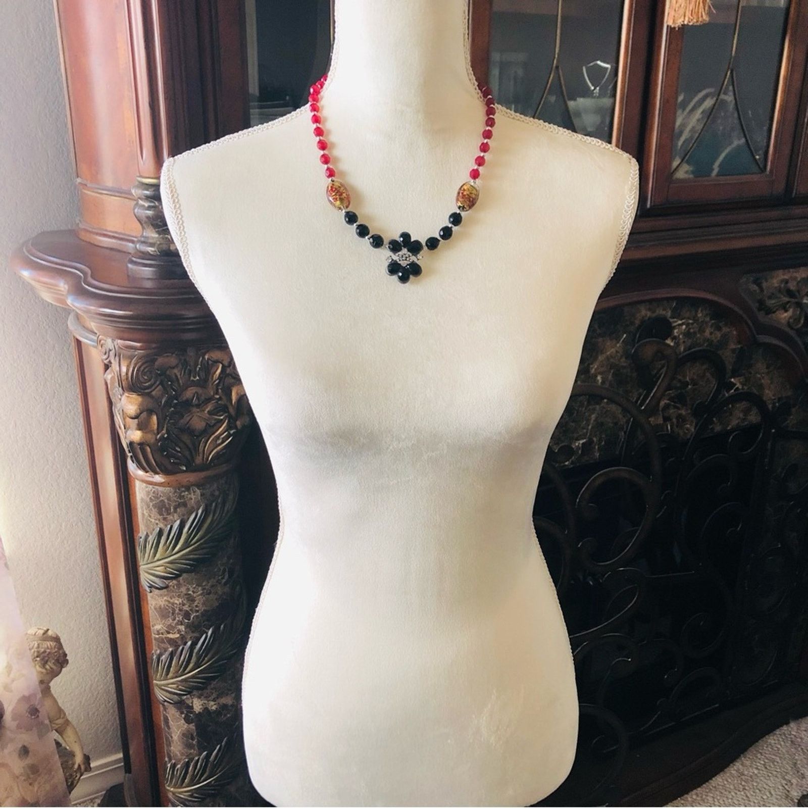 Handmade Handcrafted faceted glass and acrylic bead necklace Size ONE SIZE - 6 Thumbnail