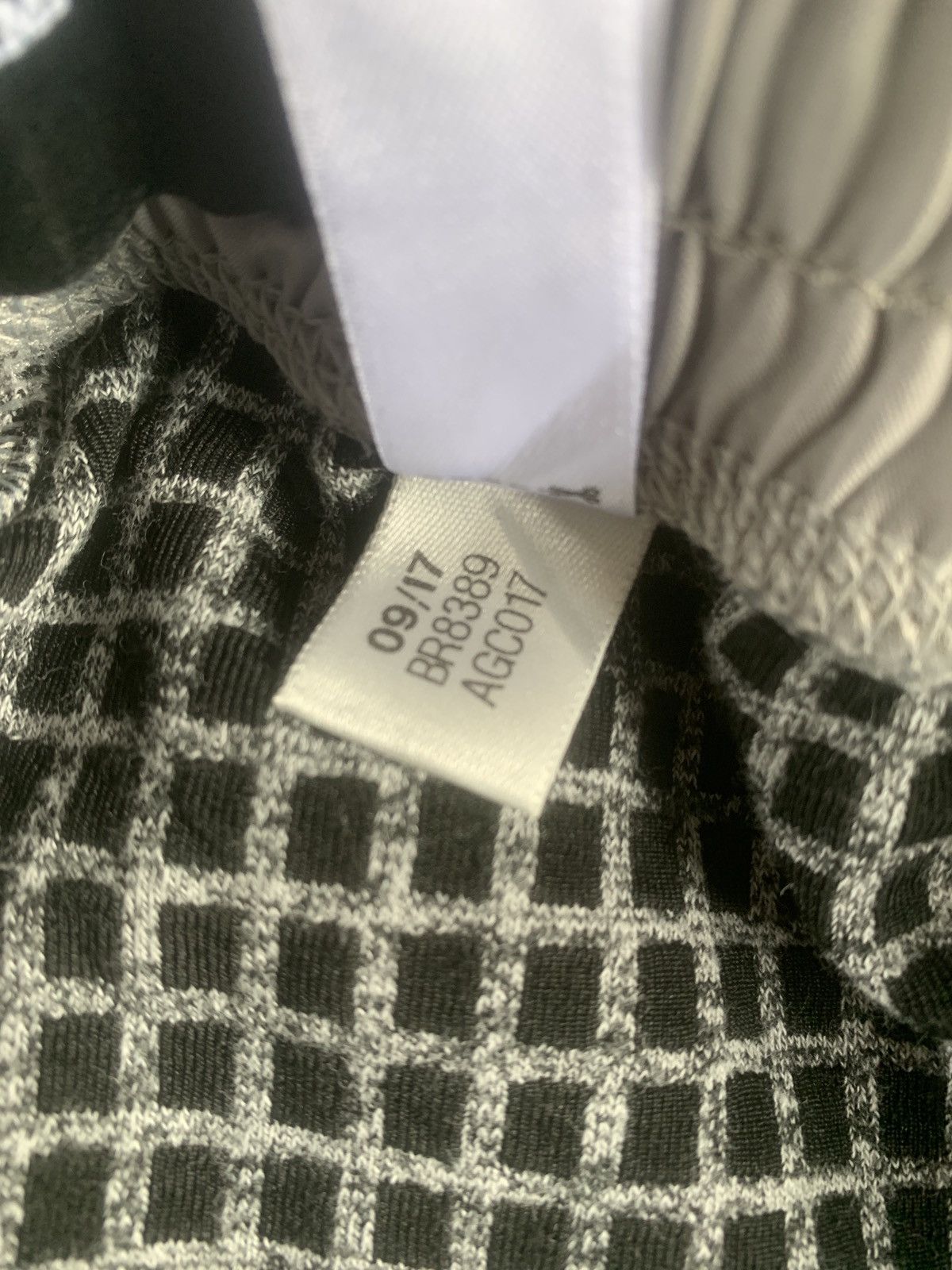Adidas × Reigning Champ Adidas x Reigning Champ grey sweatpants size 27-32 Size US 32 / EU 48 - 8 Thumbnail