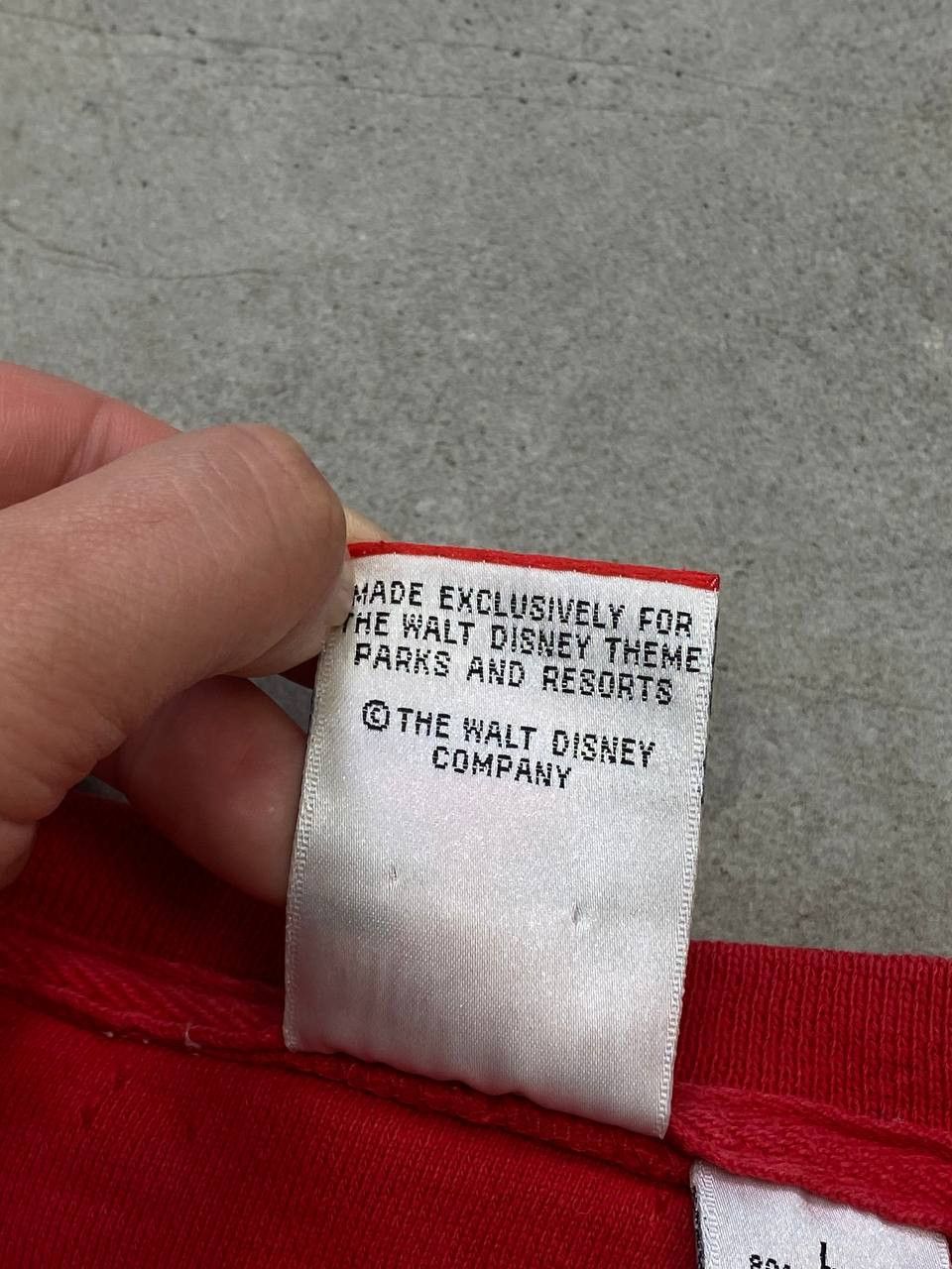 Mickey Inc Vintage Mickey Inc. Disney Dwarfs Mining Company Sweatshirt Size US L / EU 52-54 / 3 - 15 Thumbnail