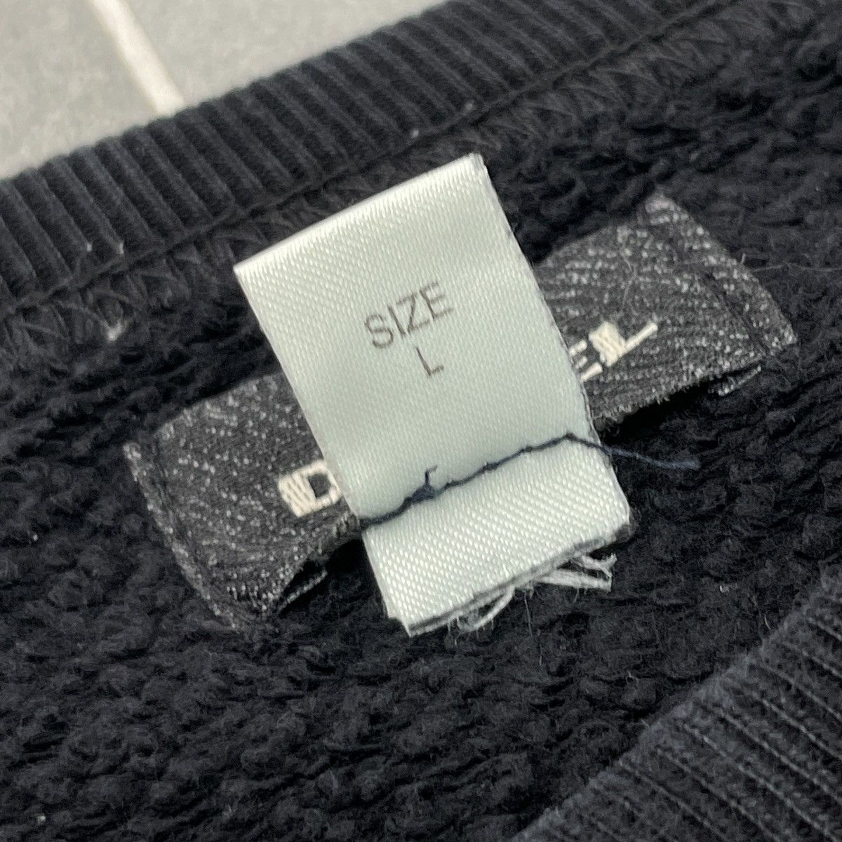 Diesel × Vintage Vintage Diesel Sweatshirt Size L Size US L / EU 52-54 / 3 - 12 Thumbnail