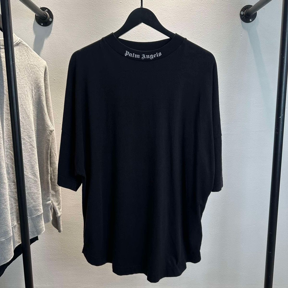 Palm Angels PALM ANGELS BIG BACK LOGO T SHIRT Size US M / EU 48-50 / 2 - 1 Thumbnail