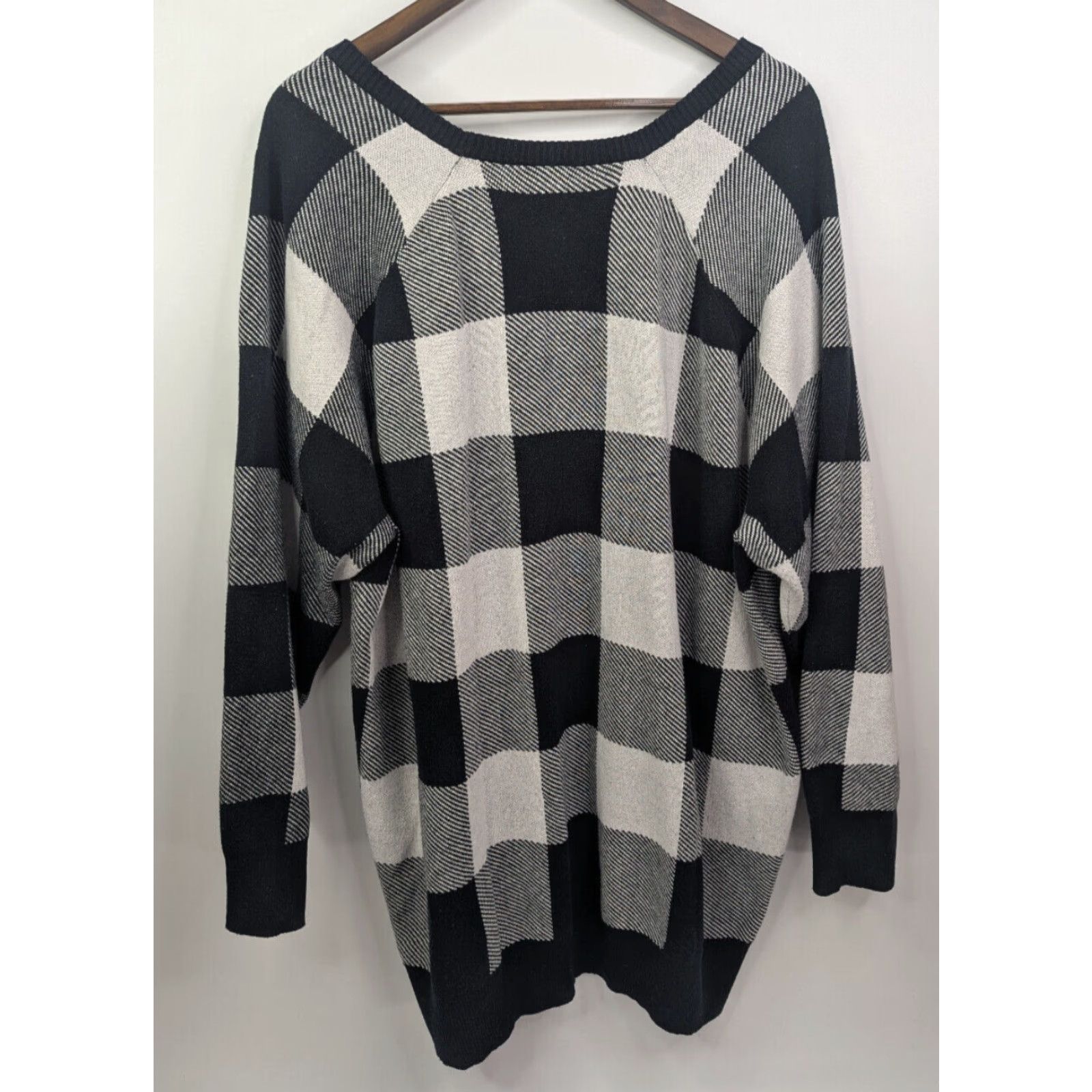 Torrid Torrid Womens Sweater Pullover Raglan Black/White Buffalo Plaid Size 4X Cotton Knit Size XXL / US 16-18 / IT 52-54 - 4 Thumbnail