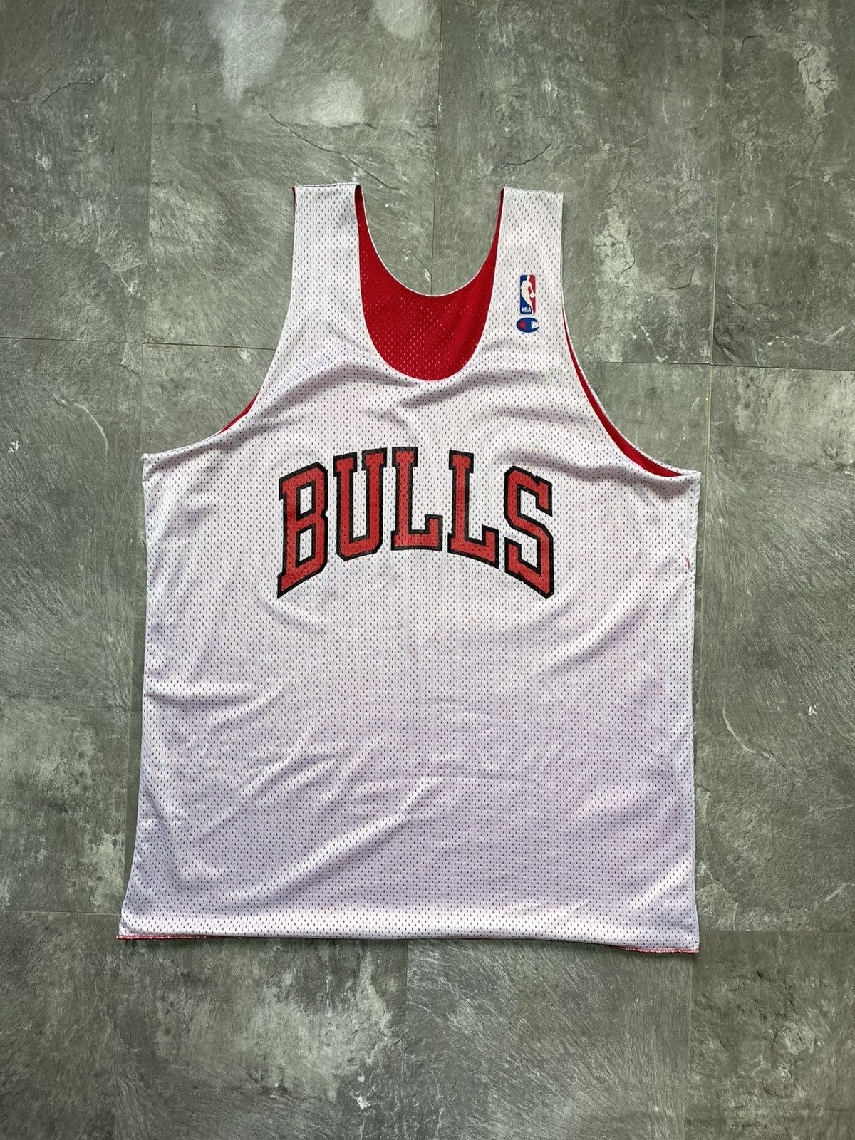 Champion Champion Chicago Bulls Reversible Jersey 90s Vintage Size US XL / EU 56 / 4 - 8 Thumbnail