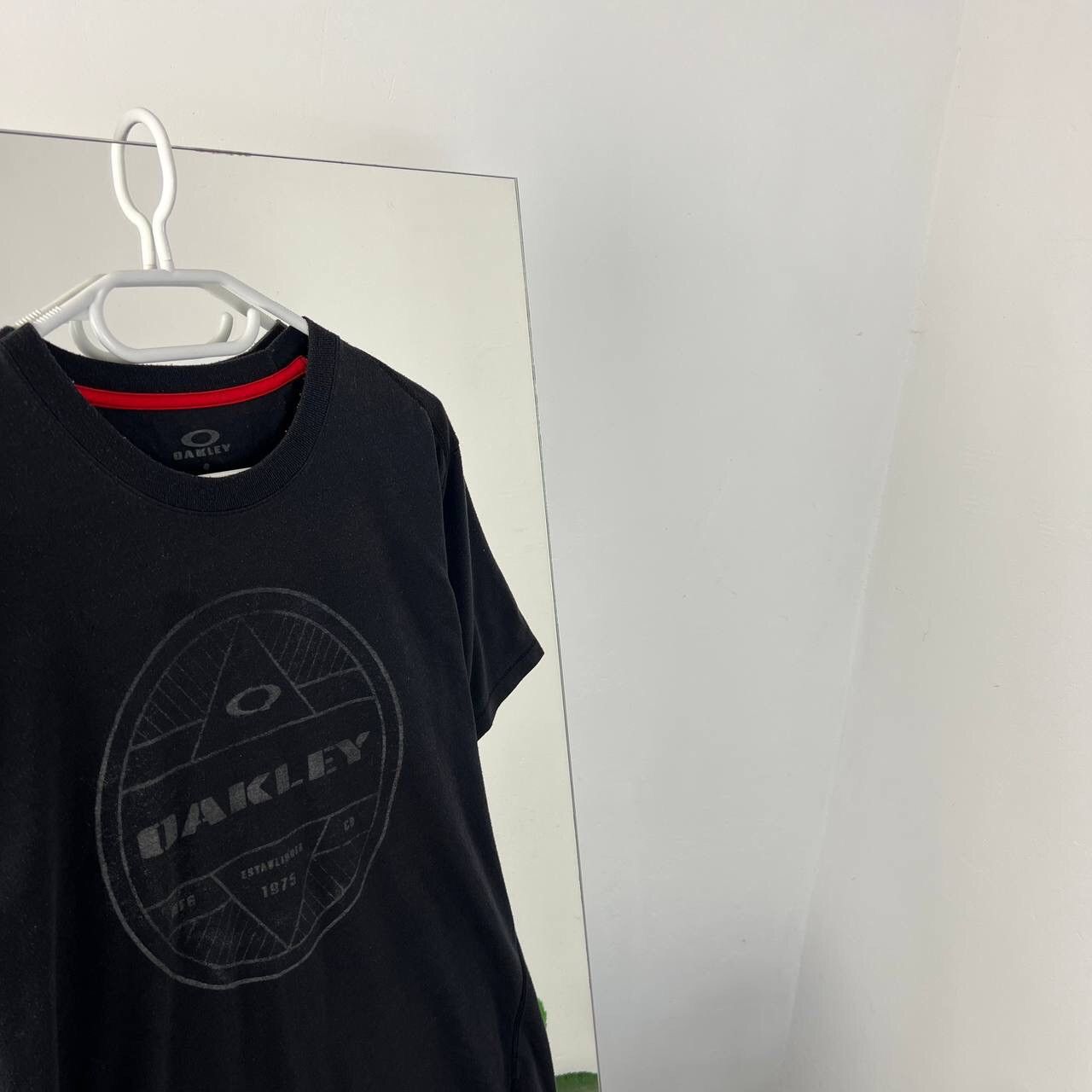 Oakley Oakley Tee Vintage Big Centre Print Y2K Size US M / EU 48-50 / 2 - 2 Thumbnail