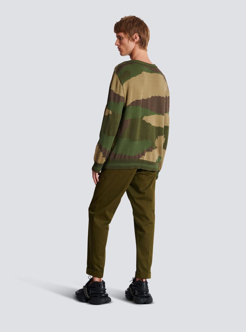 Balmain o1y0426 Crewneck Sweater in Military Green Size US S / EU 44-46 / 1 - 4 Thumbnail