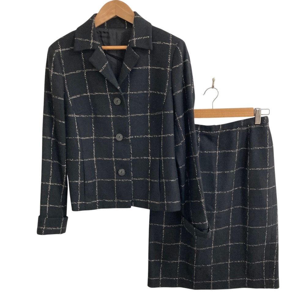 Burberry Burberry Burberry London Silk Blend Wool Setup Textile Suits DUTY FREE for USA Size ONE SIZE - 1 Thumbnail