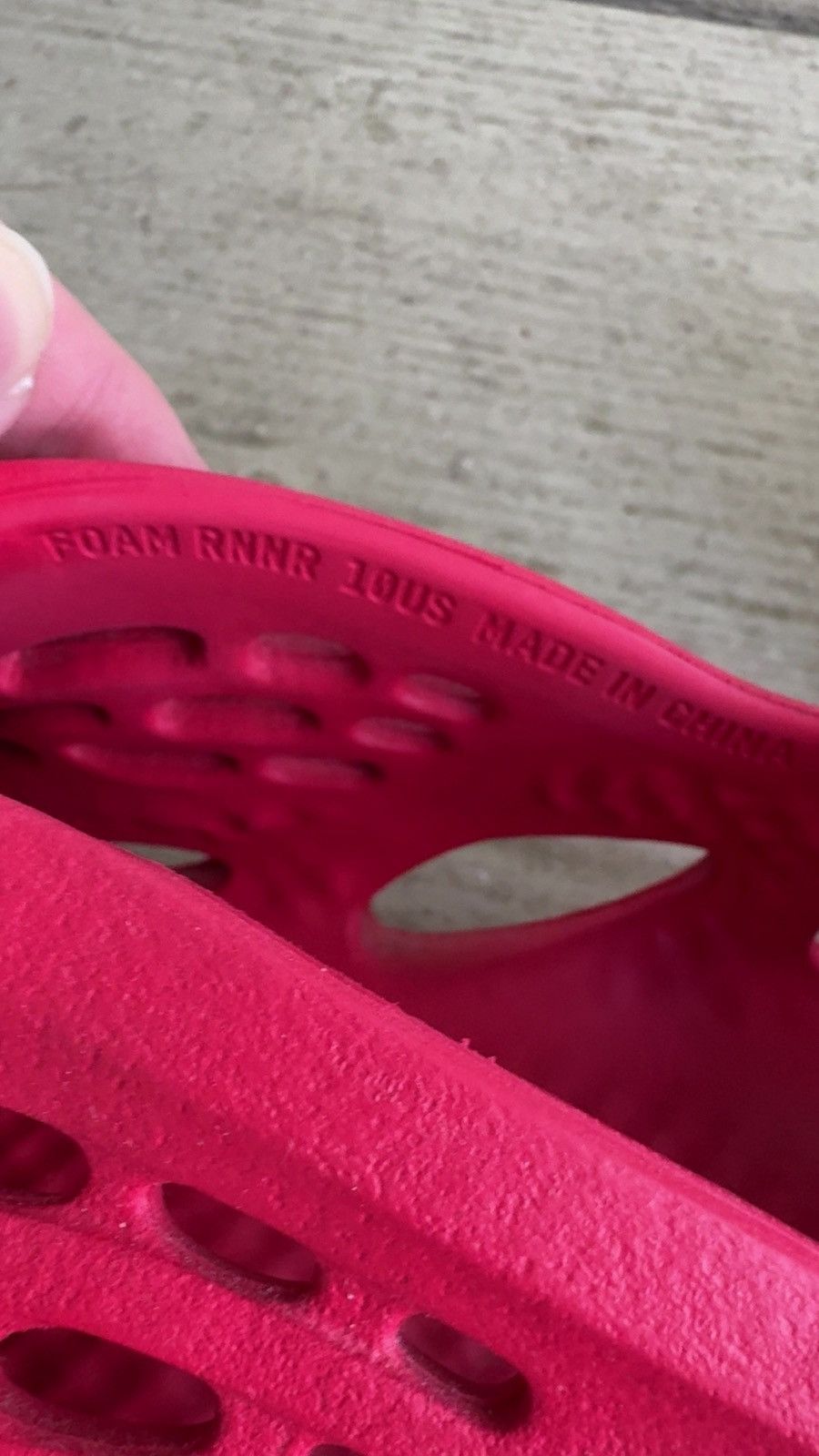 Adidas adidas Yeezy Foam RNNR Vermillion Size US 8 / EU 41 - 4 Thumbnail