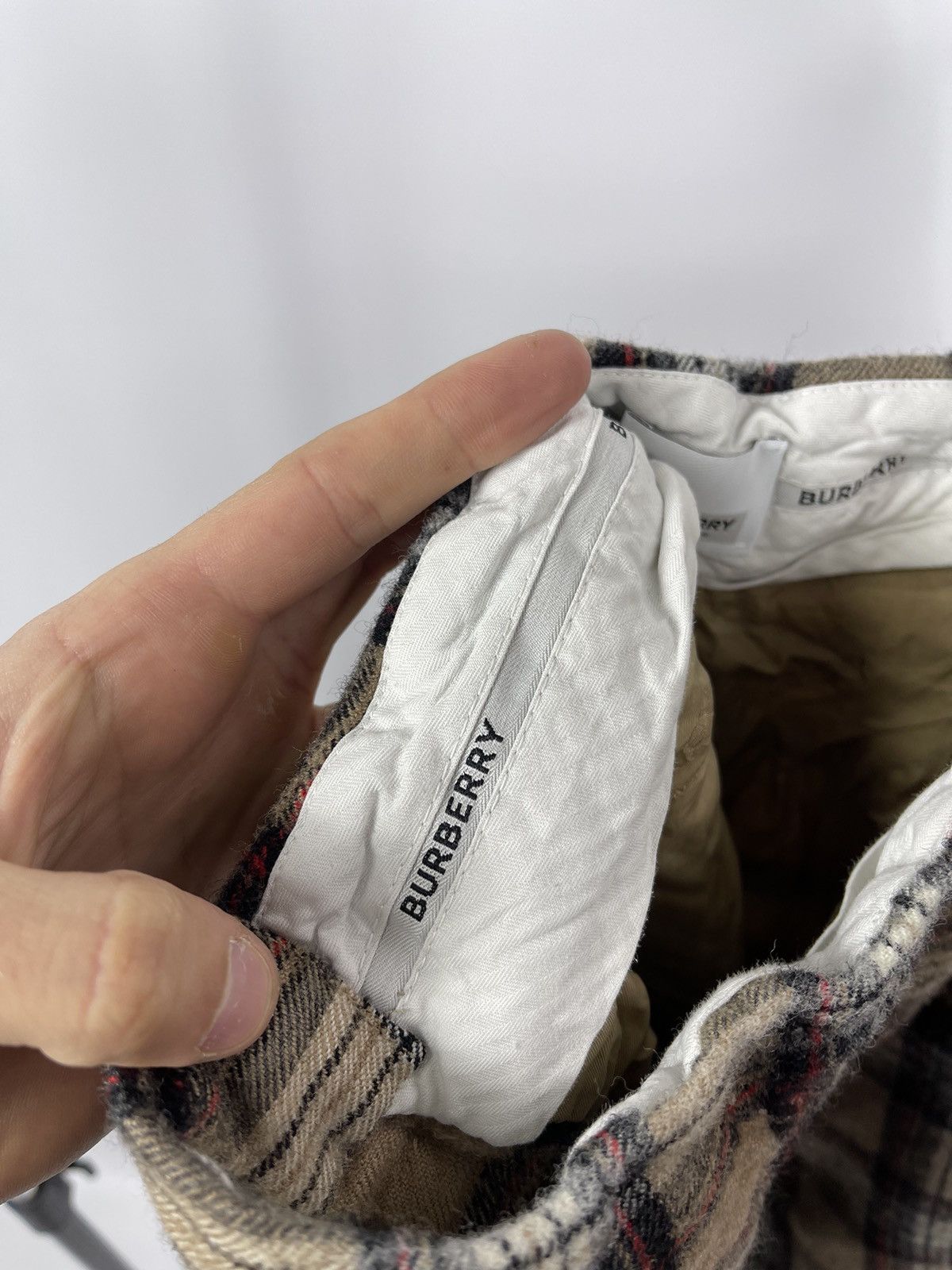 Burberry Burberry London England Short Size S 100% Lana Wool Size 25" / US 0 / IT 36 - 5 Thumbnail