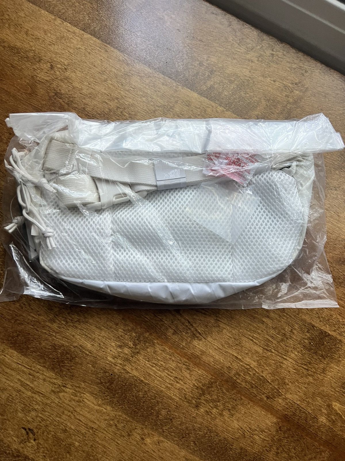 Supreme × Vintage Supreme White 3D Logo Waist Bag Size ONE SIZE - 4 Thumbnail