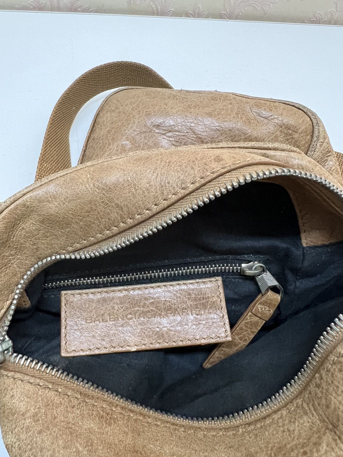 Balenciaga Vintage Balenciaga Sling Bag Size ONE SIZE - 9 Thumbnail