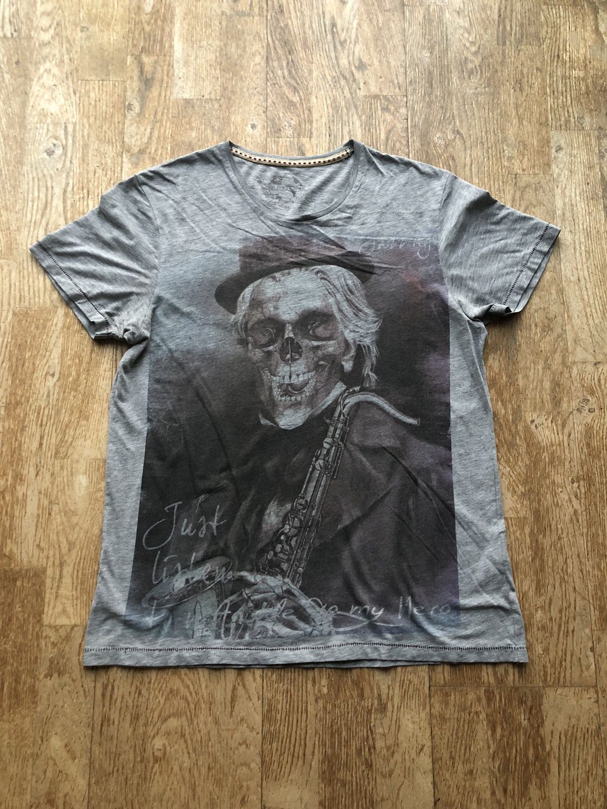 Burton BURTON SKELETON VINTAGE DESIGNER TEE SHIRT Size US M / EU 48-50 / 2 - 1 Thumbnail