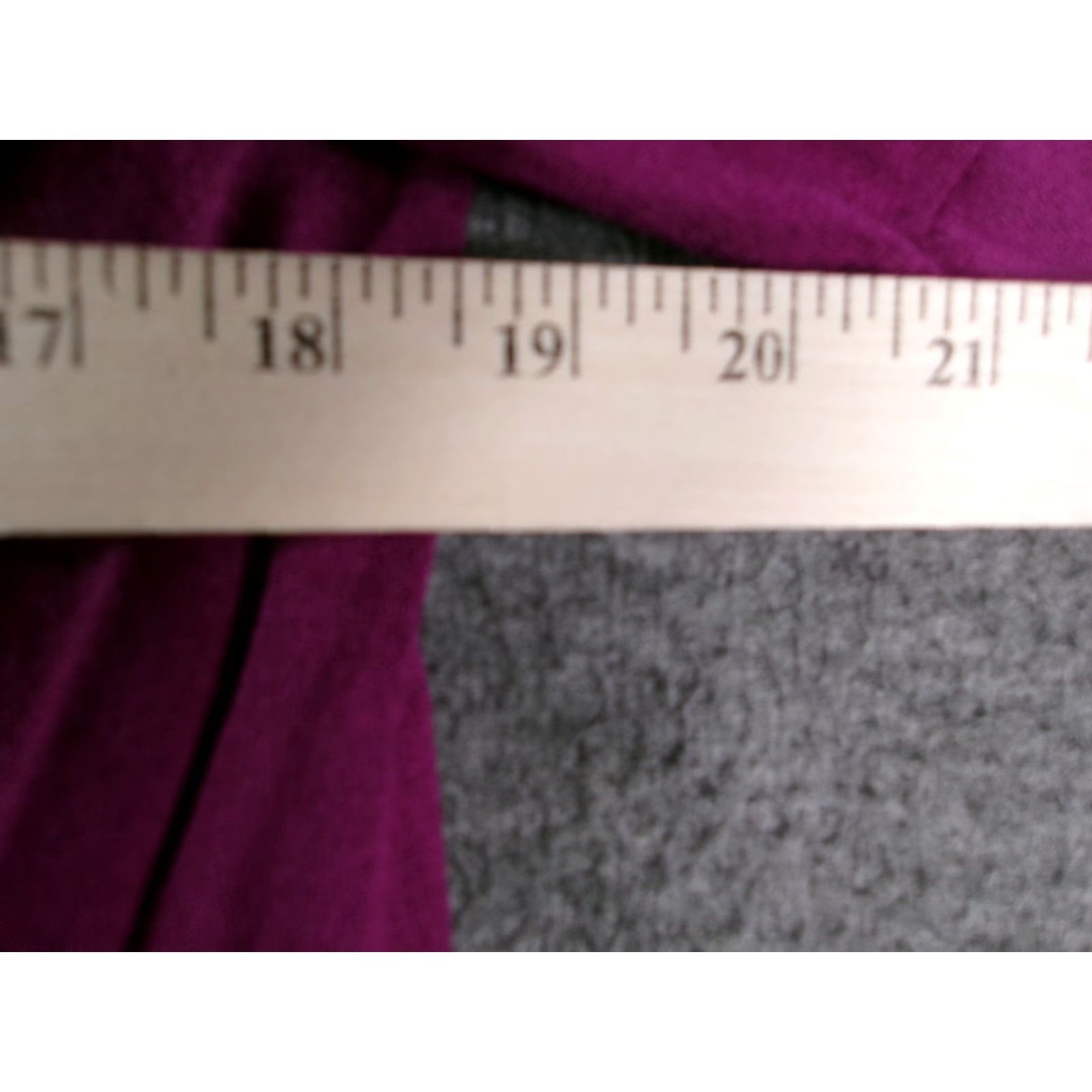 Ann Taylor Ann Taylor Cardigan Womens L Short Sleeve Button Front Purple Knit Lightweight Viscose Solid Size L / US 10 / IT 46 - 3 Thumbnail
