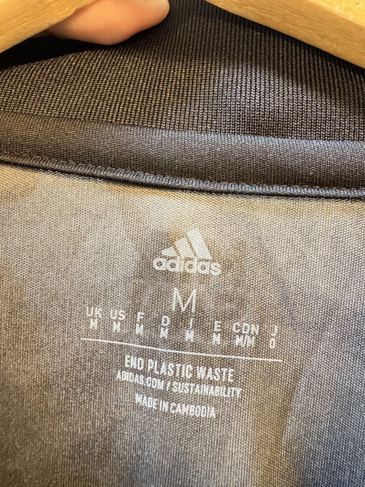 Adidas 2022-2023 Bayern Munich Goalkeeper Kit Size US M / EU 48-50 / 2 - 5 Thumbnail