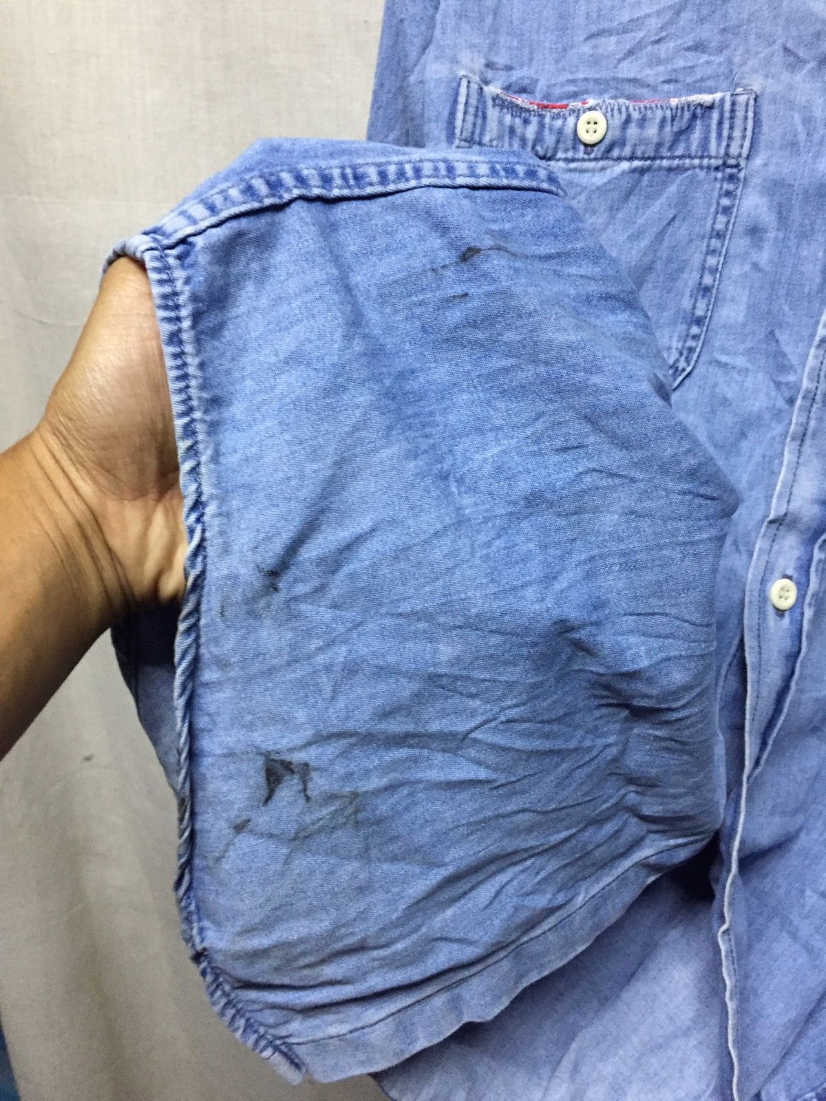 Japanese Brand Vintage Blue Blue Distressed Sunfaded Chambray Size US L / EU 52-54 / 3 - 6 Thumbnail