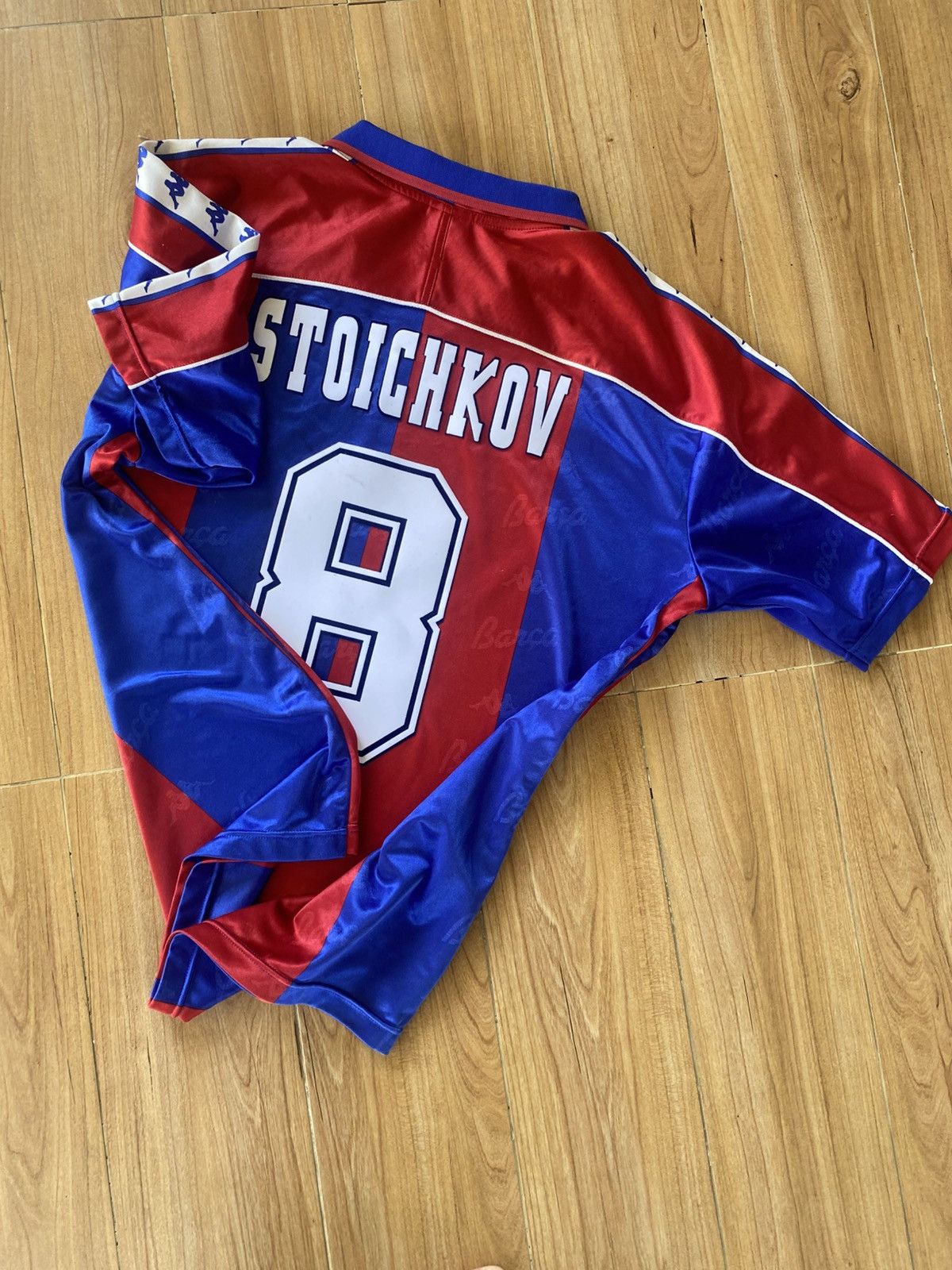 Kappa × Vintage Vintage Kappa Barcelona 90’s Football Club Jersey STOICHKOV Size US L / EU 52-54 / 3 - 17 Thumbnail