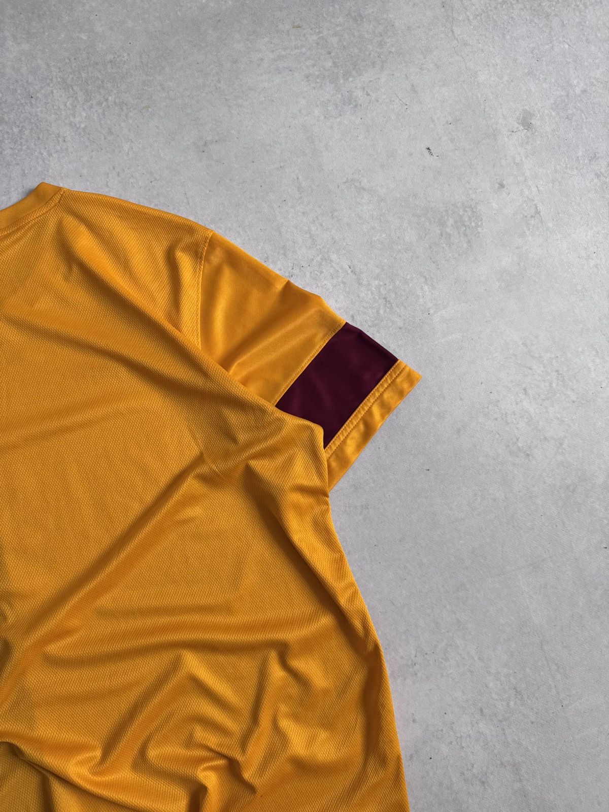 Nike Nike Bradford City 2013-14 Home Football Soccer Jersey Y2K Size US XL / EU 56 / 4 - 12 Thumbnail