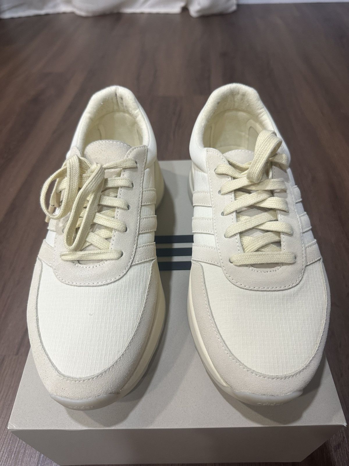 Adidas × Fear of God Fear of God Has Pale Yellow Los Angeles Runner Size US 9.5 / EU 42-43 - 4 Thumbnail