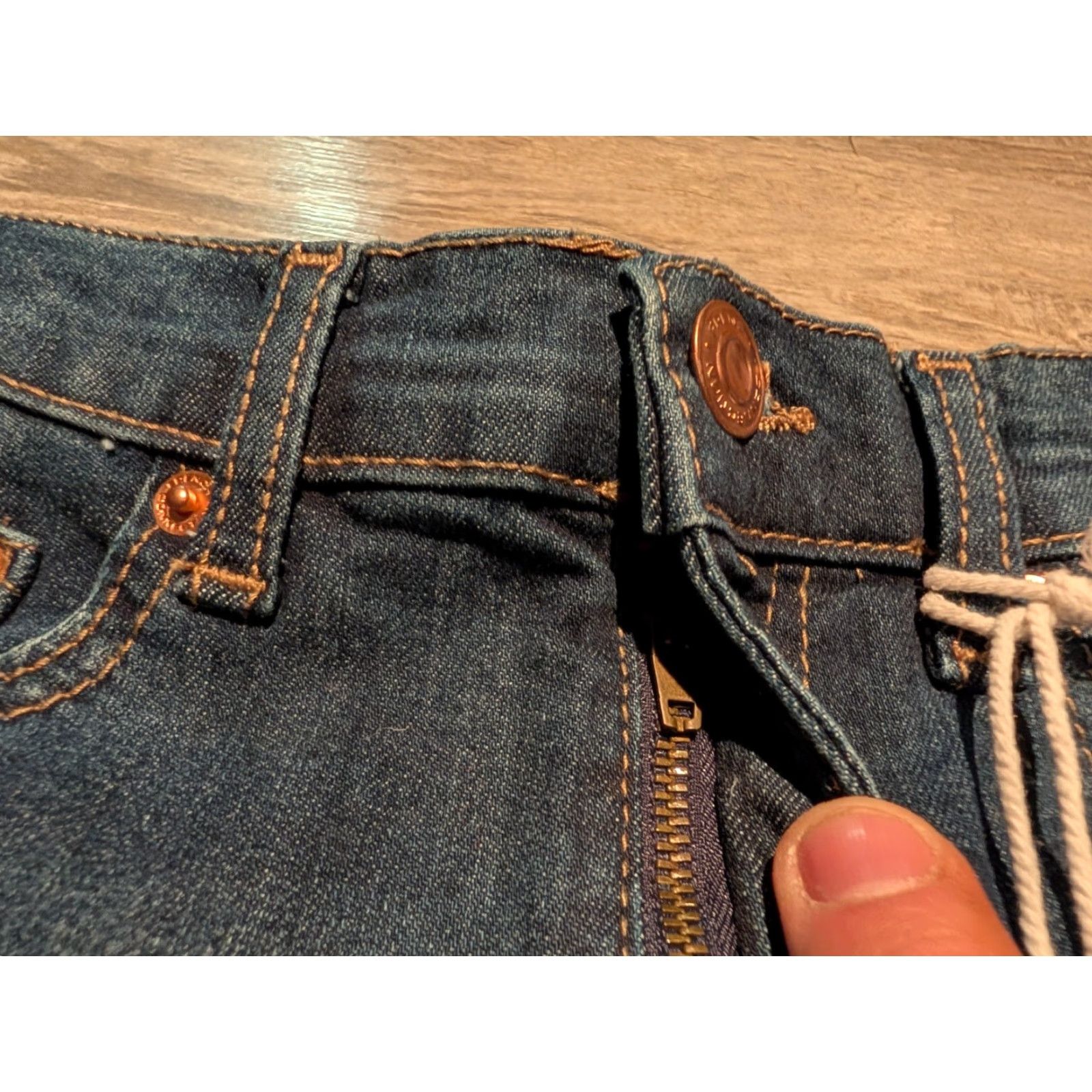 French Connection French Connection Jeans Skinny Jean Womens 6 Medium Blue 29.5in ZIP Button 5-Pocket Stretch Slim Reg Regular Modern Vintage Style 74STC Size 28" / US 6 / IT 42 - 7 Thumbnail