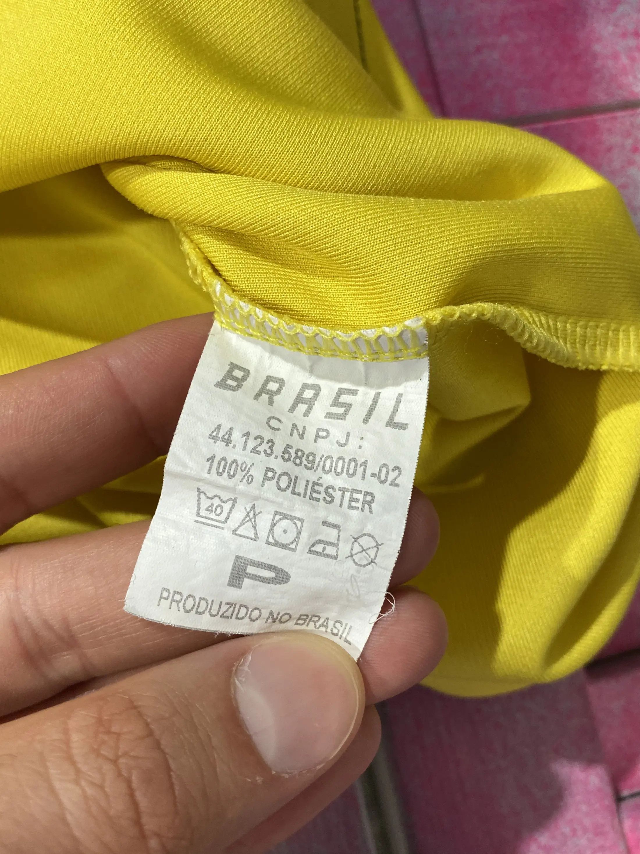 Vintage Vintage Y2K Brasil #10 Soccer Jersey Size US S / EU 44-46 / 1 - 11 Thumbnail