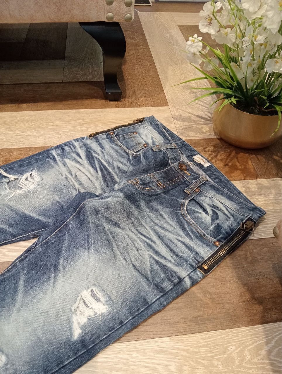 Japanese Brand DAISY BLUE DISTRESSED FLARED DENIM PANTS Size US 32 / EU 48 - 5 Thumbnail