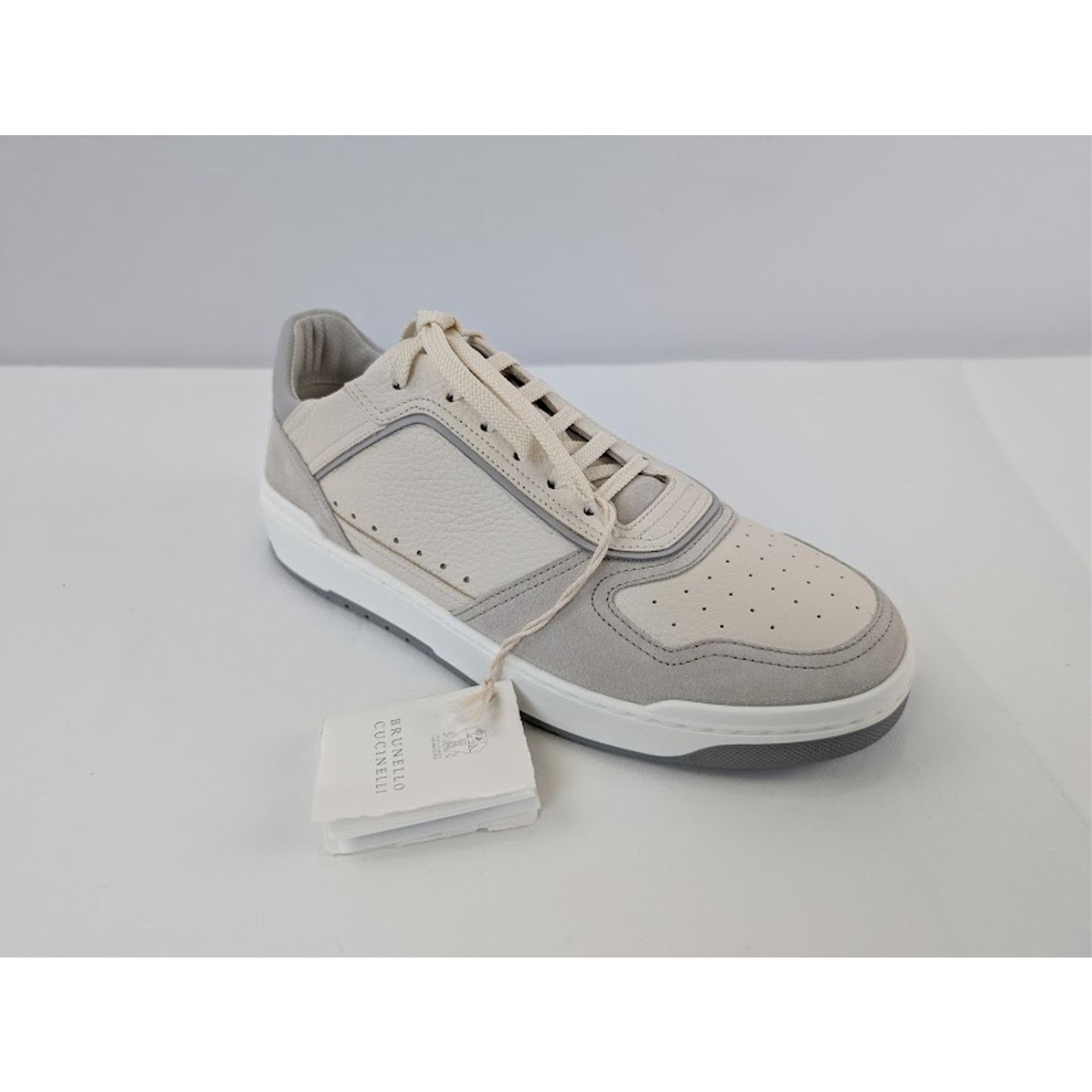 Brunello Cucinelli o1rshd1 Leather Low-Top Sneakers in White / Grey / Cream Size US 8 / EU 41 - 3 Thumbnail