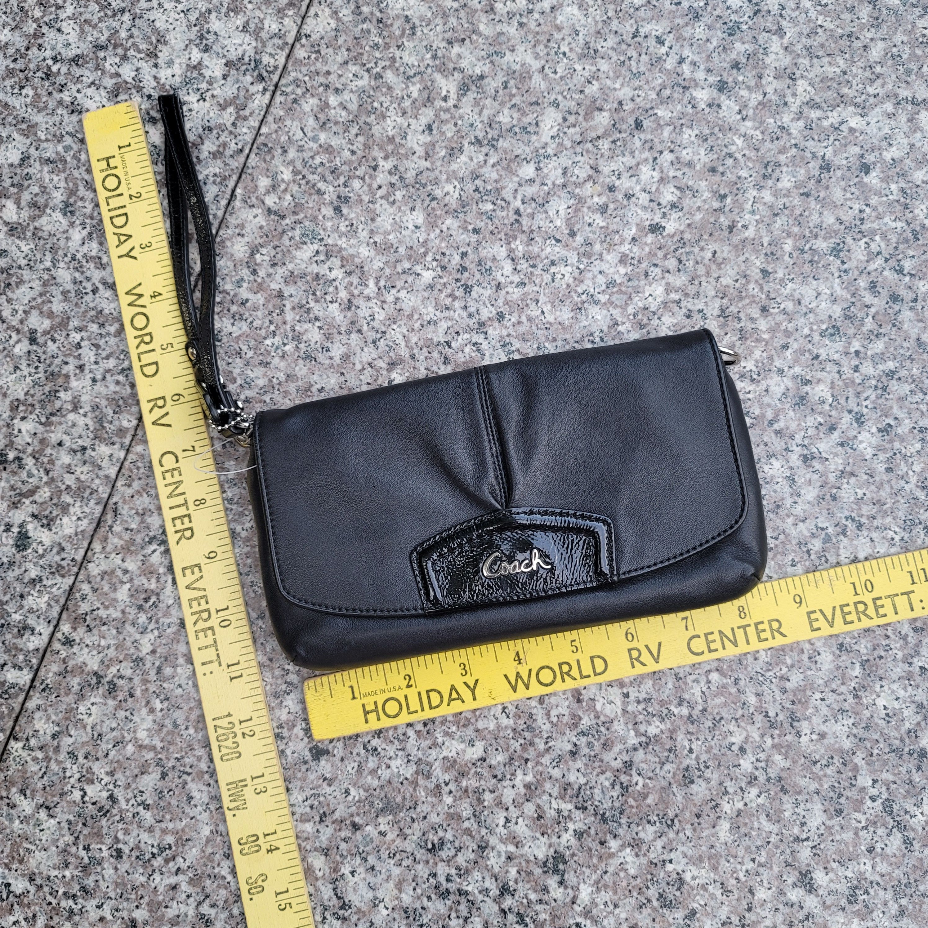 Coach Coach wristlet Size ONE SIZE - 2 Thumbnail