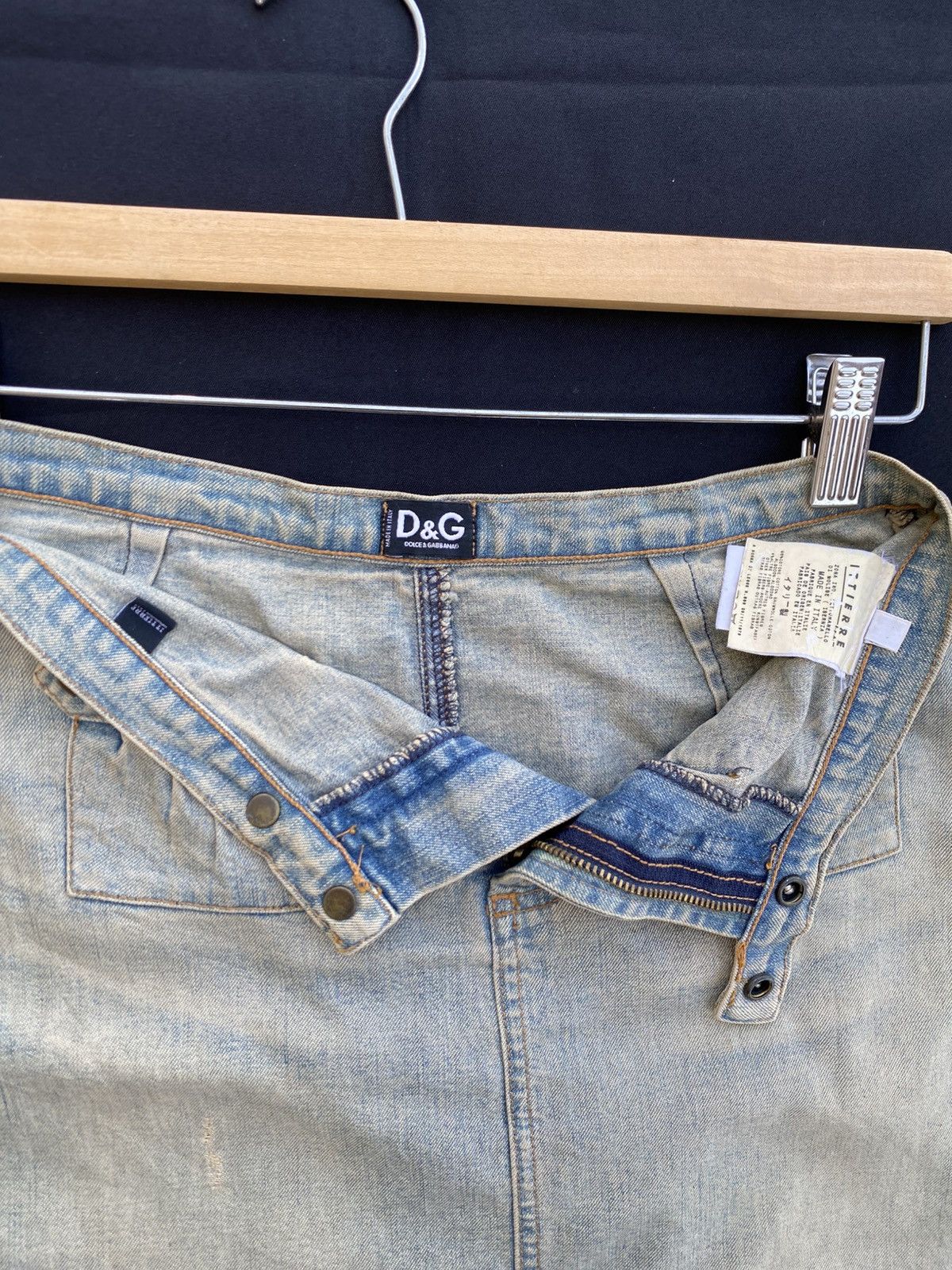 Dolce & Gabbana Rare Vintage Dolce & Gabbana Midi Jeans Skirt Size 26" / US 2 / IT 38 - 6 Thumbnail
