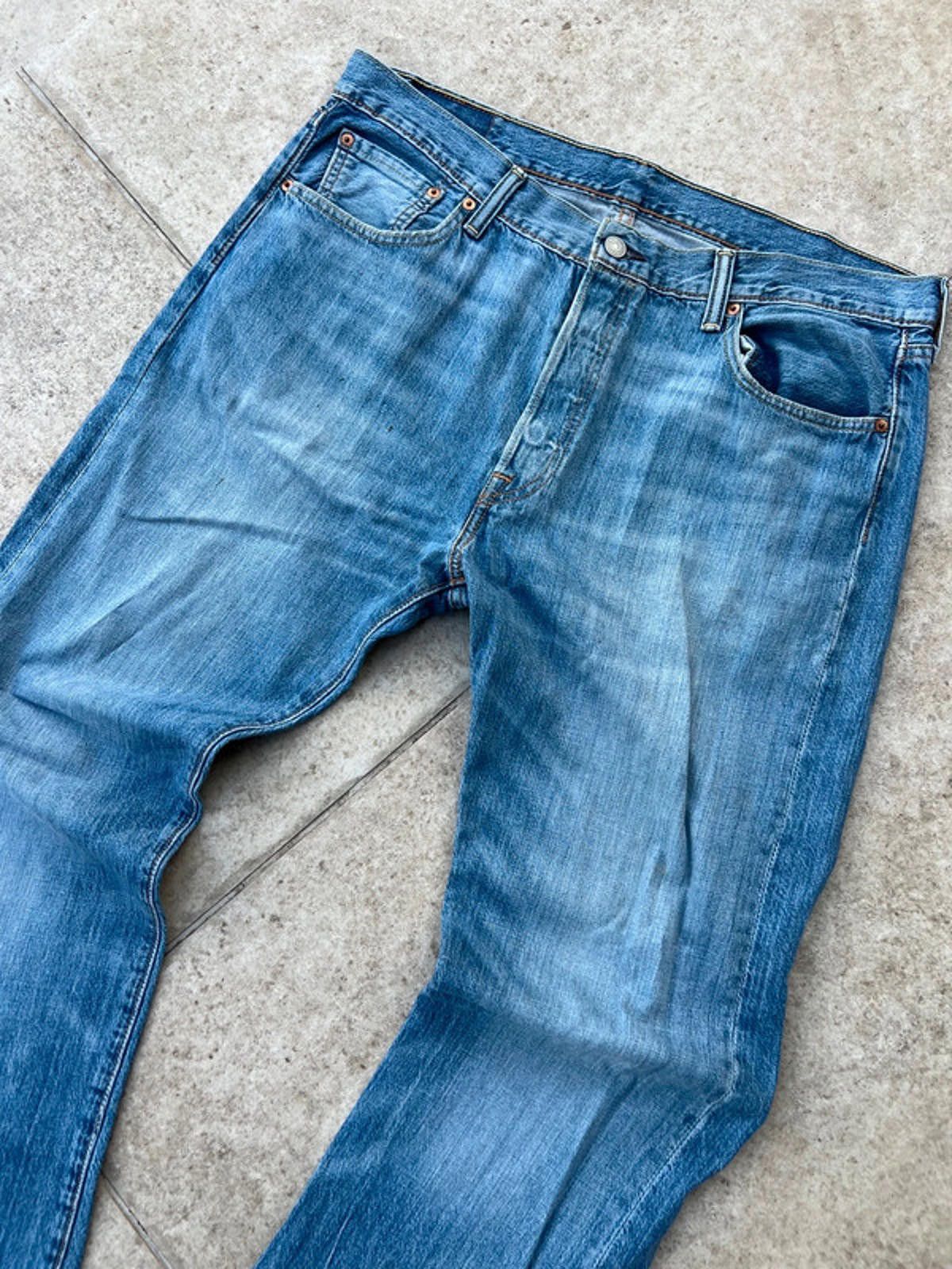 Levi's Levi’s 501 Medium Blue Denim Size US 36 / EU 52 - 1 Thumbnail