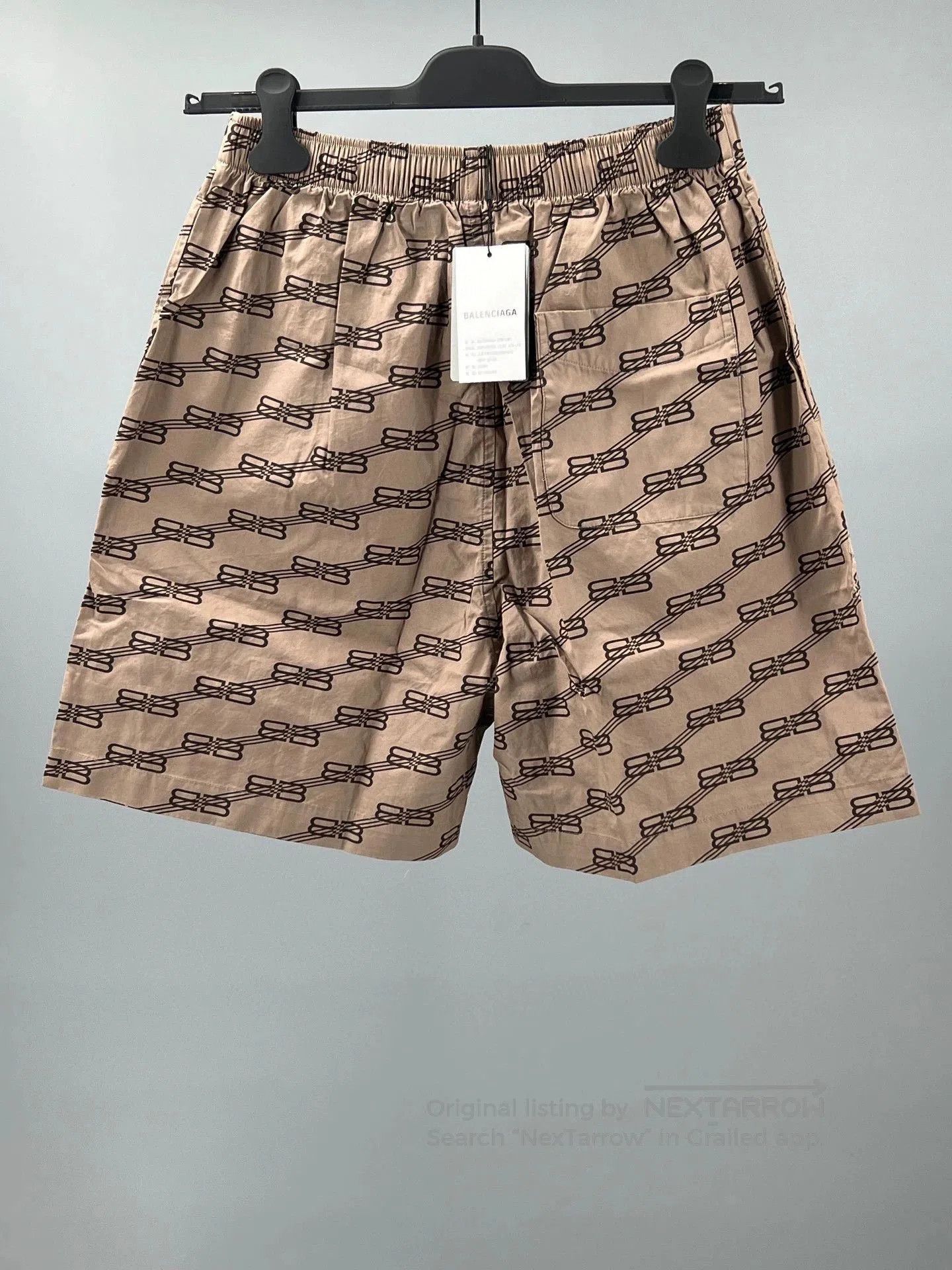 balenciaga men logo print casual shorts.