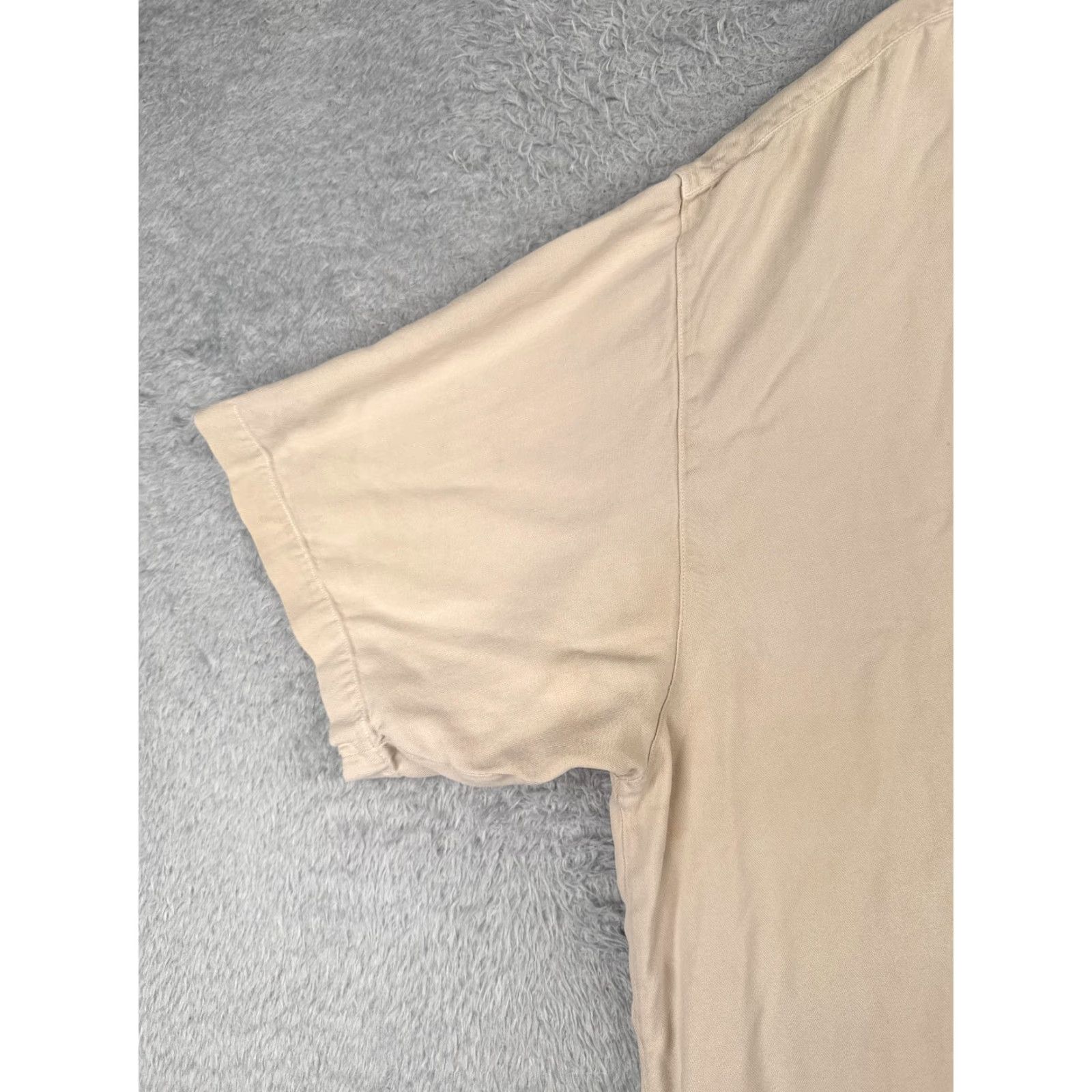 Tommy Bahama VINTAGE Tommy Bahama Shirt Men 2XL Beige Silk Button-Up Hawaiian Aloha Resort Short Sleeve 90s Mens Size US XXL / EU 58 / 5 - 3 Thumbnail