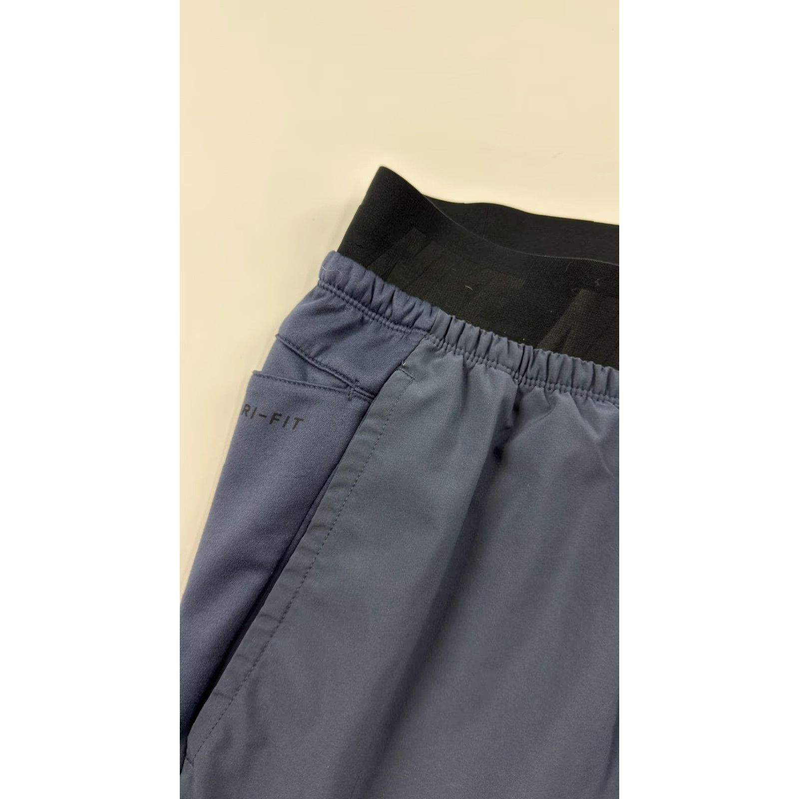 Nike Nike Shorts Mens Large Athletic Performance Gym Running AH9605-01G Dri-Fit Size US 33 - 6 Thumbnail
