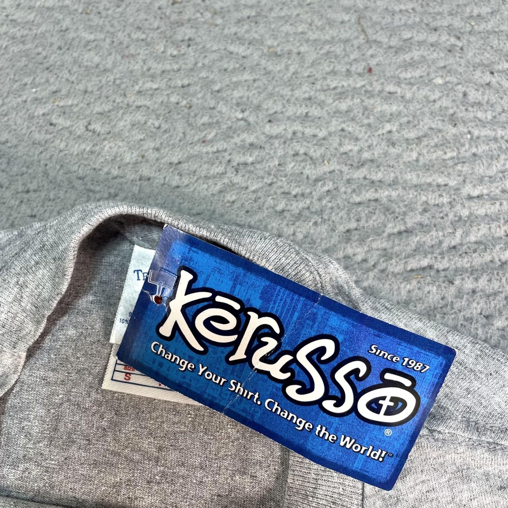 Vintage VINTAGE Jesus Shirt Mens S Gray T-Shirt Short Sleeve Kerusso Bottle Cap Never Thirst Again Christian Mens Small Gray Shirt Size US S / EU 44-46 / 1 - 4 Thumbnail