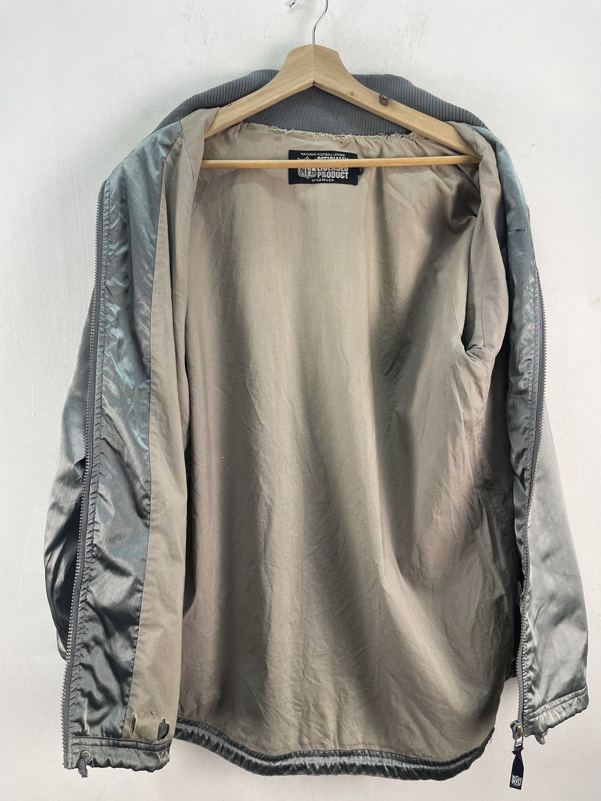 NFL Vintage 90s Los Angeles Raiders Satin Bomber Jacket NFL Size US L / EU 52-54 / 3 - 4 Thumbnail