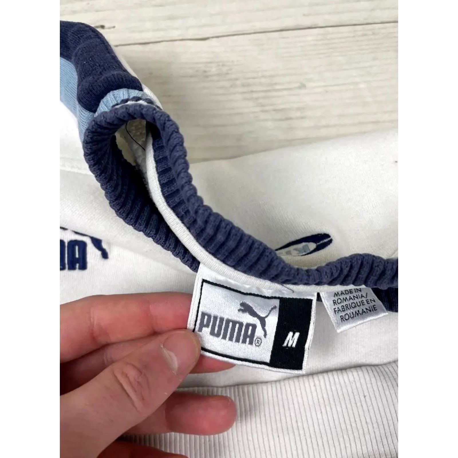 Puma VINTAGE PUMA Italy Sweatshirt Soccer Football Men M White Size US M / EU 48-50 / 2 - 6 Thumbnail