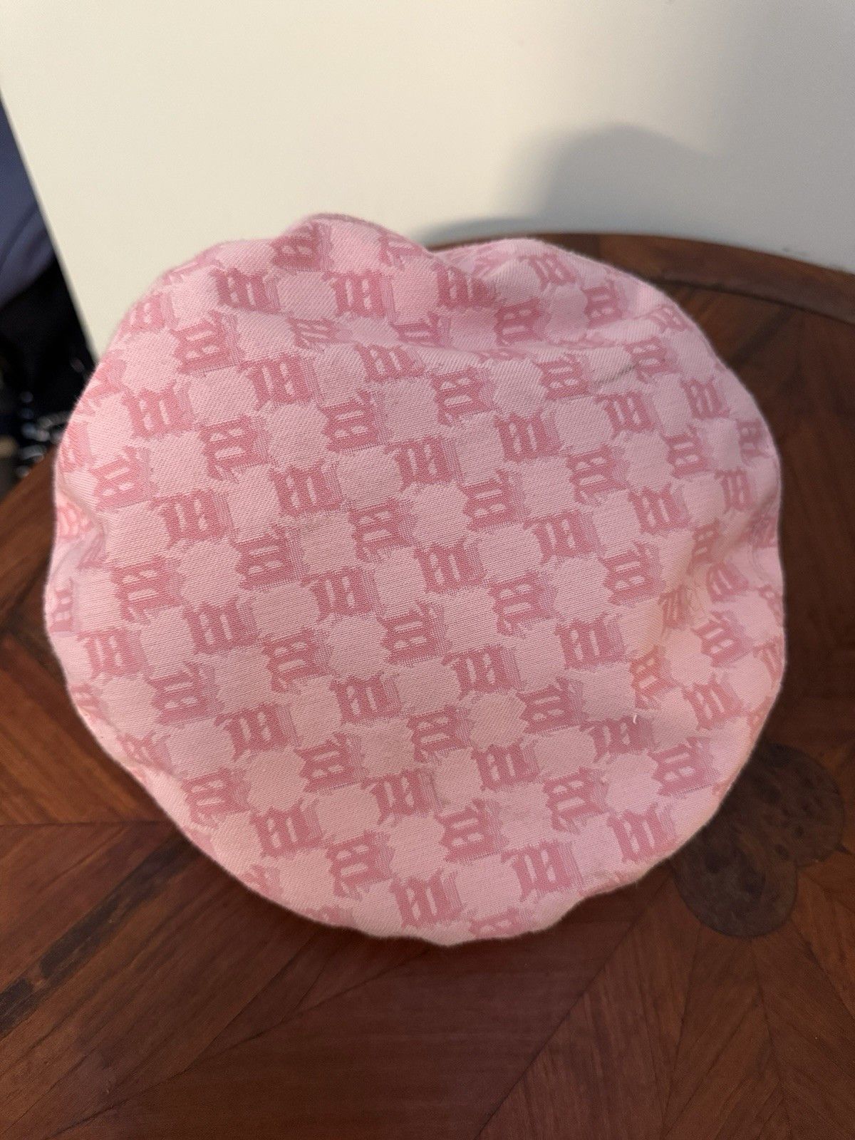 Misbhv Inside A Dark Echo Pink Beret Hat New With Defects Size ONE SIZE - 6 Thumbnail