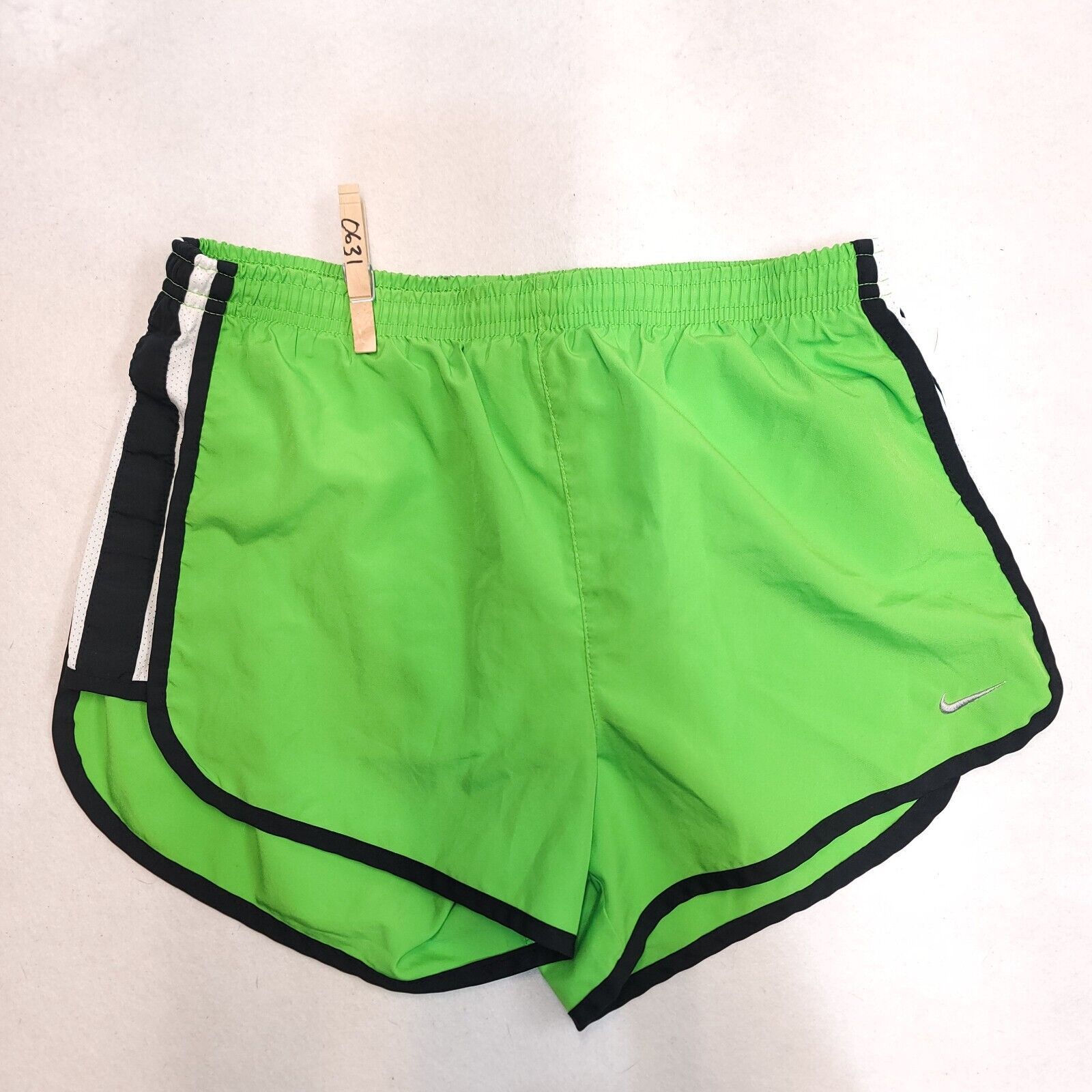 Nike Nike Dri-Fit Athletic Running Shorts Womens Size XS Green Size 26" / US 2 / IT 38 - 2 Thumbnail
