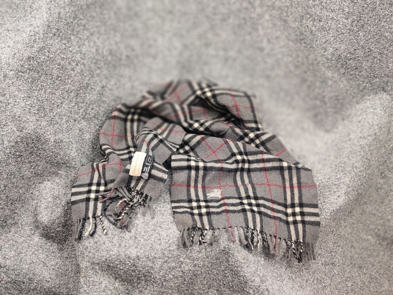 Burberry Vintage Burberry 's Classic Check Lana wool Unisex Scarf Size ONE SIZE - 13 Thumbnail