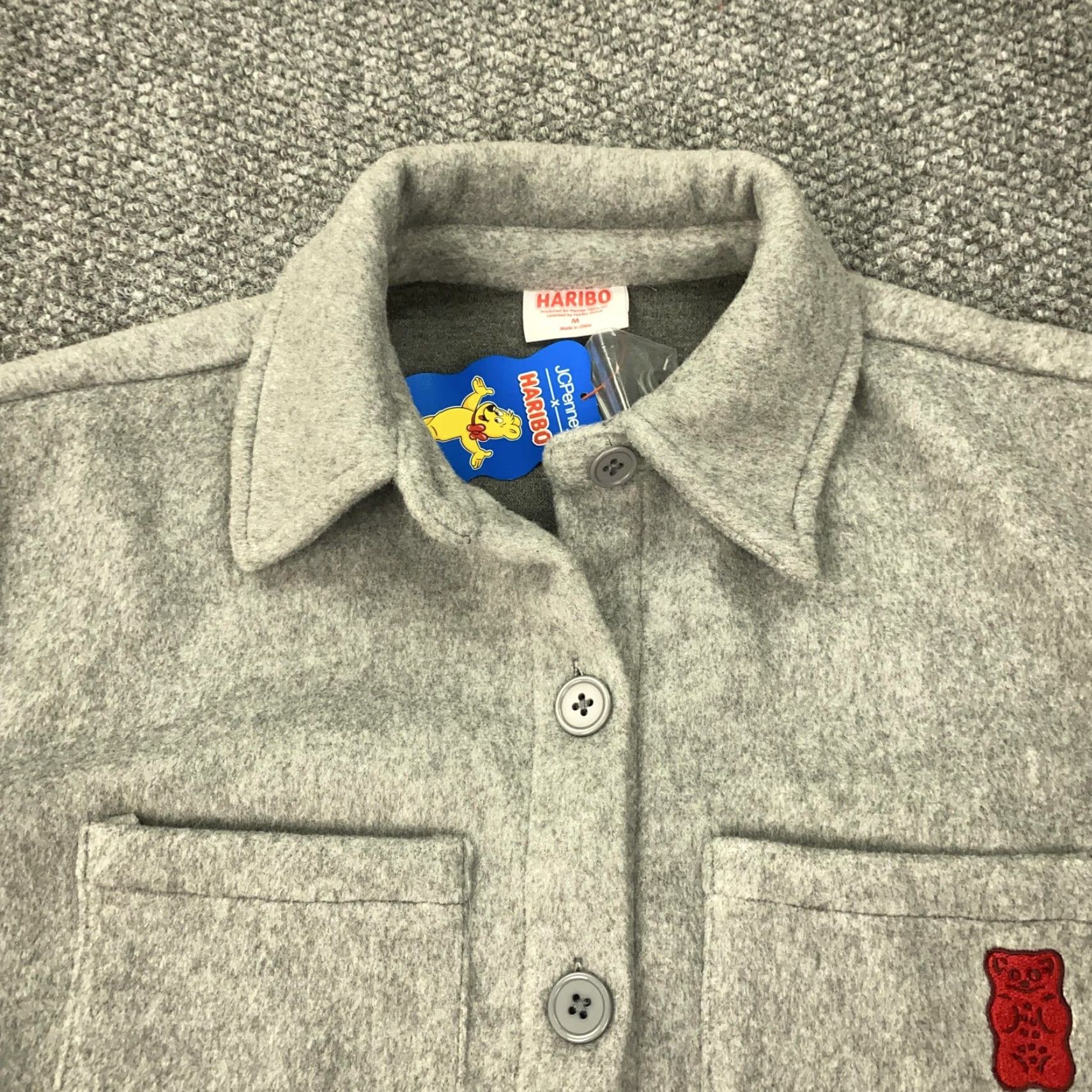 JCPenney HARIBO Shirt Jacket Womens Medium Gray Button Up Fleece Gummy Bear Logo JCPenney Size M / US 6-8 / IT 42-44 - 4 Thumbnail